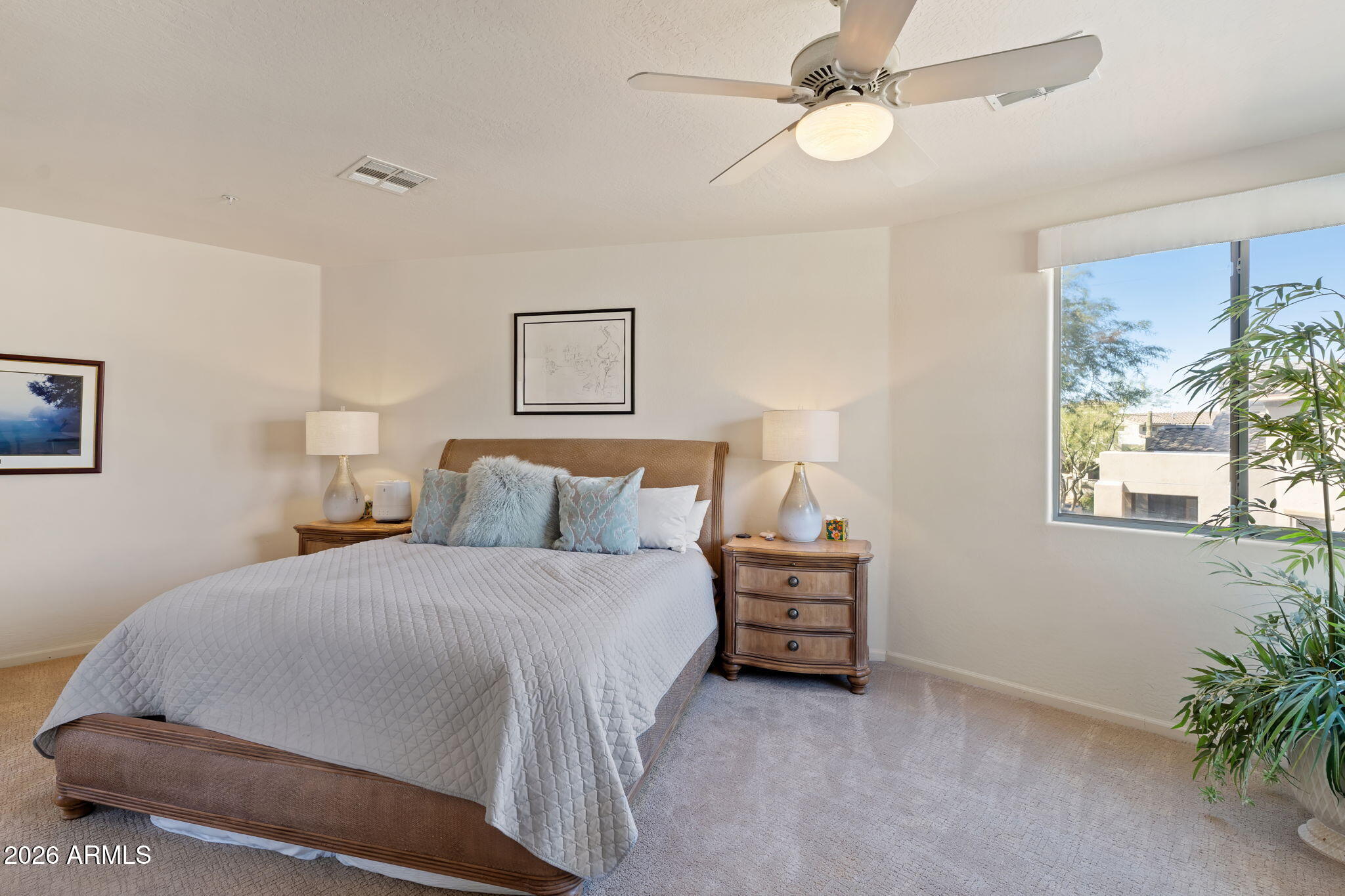 20802 N GRAYHAWK Drive 1018