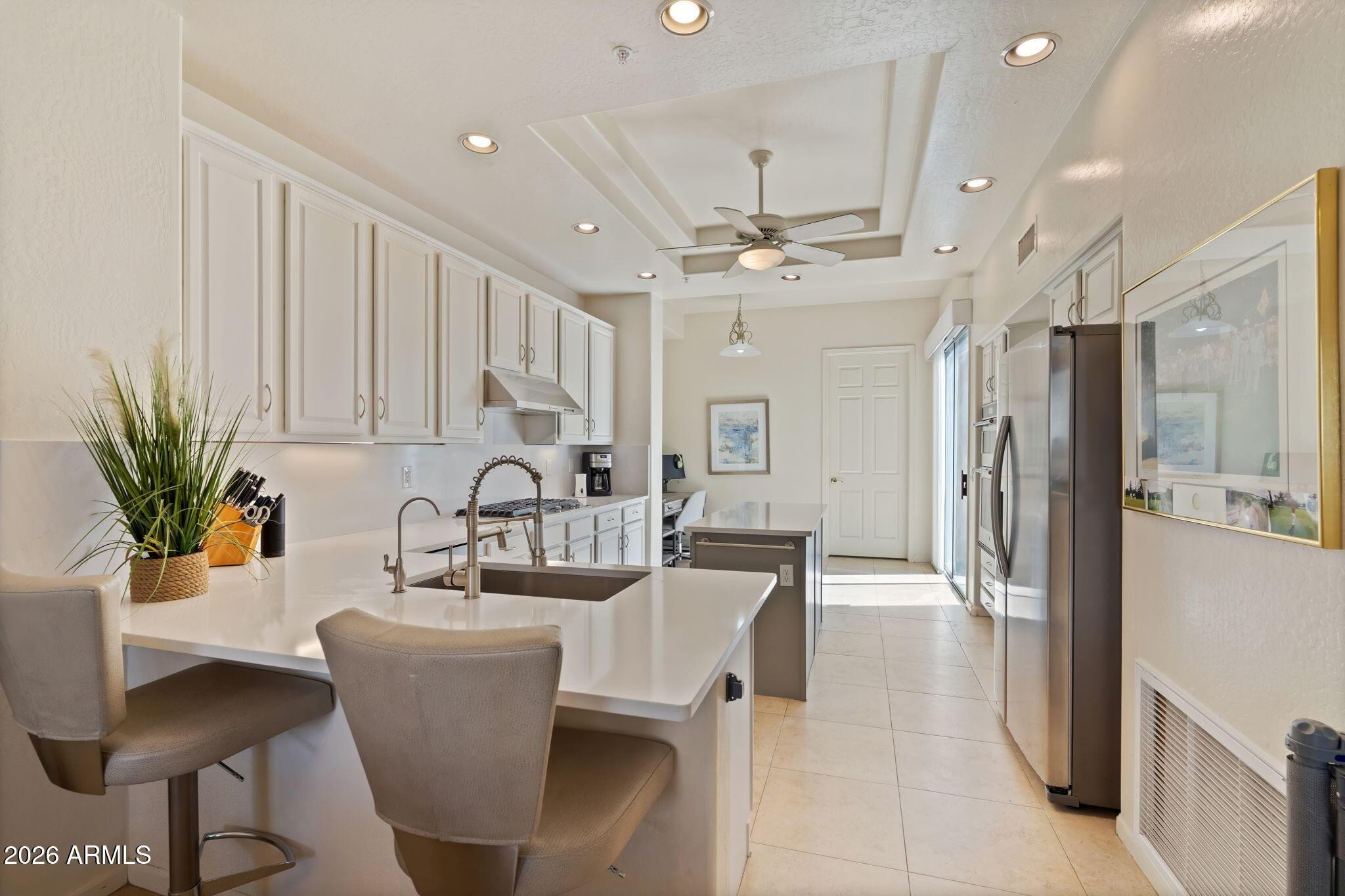 20802 N GRAYHAWK Drive 1018