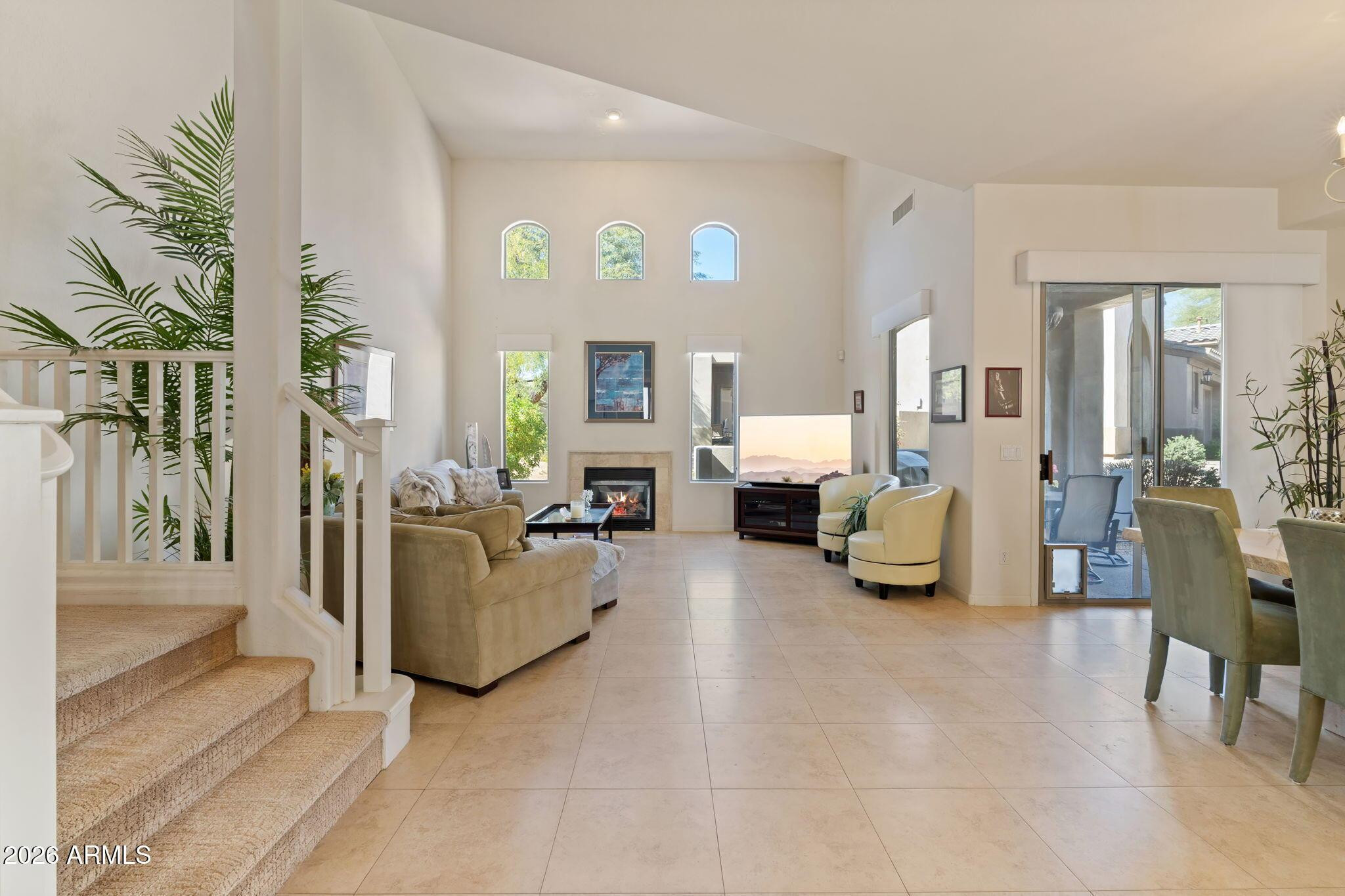 20802 N GRAYHAWK Drive 1018
