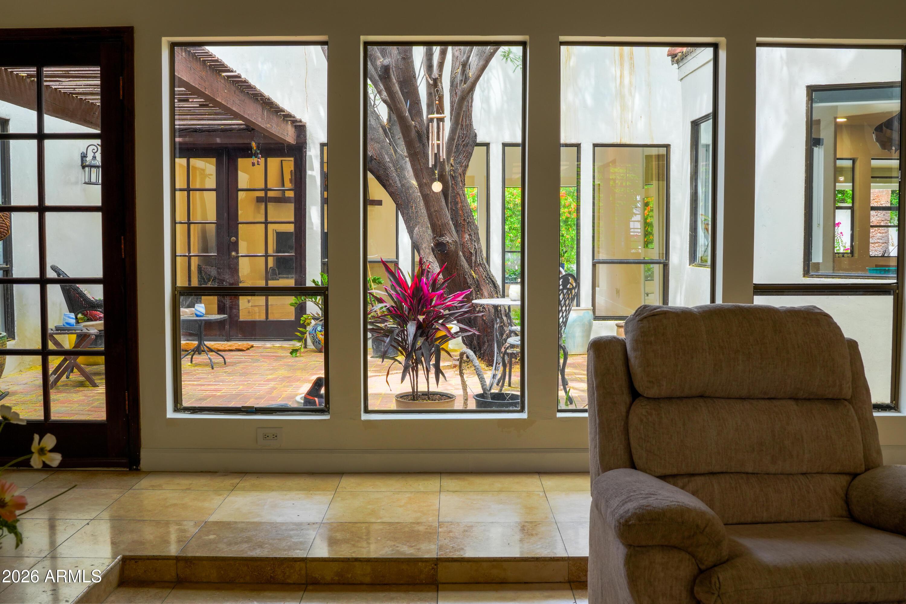 20 E BETHANY HOME Road