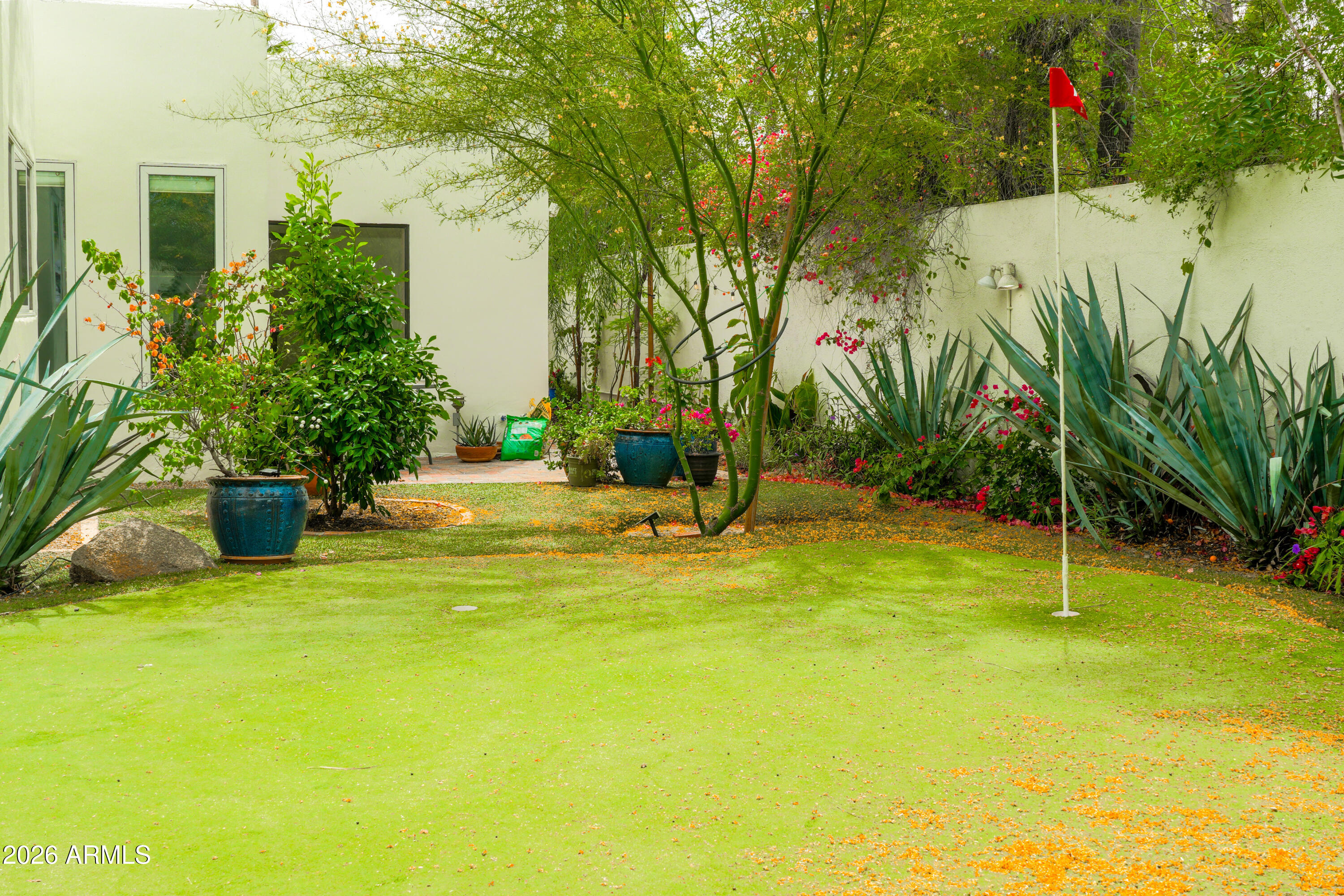 20 E BETHANY HOME Road