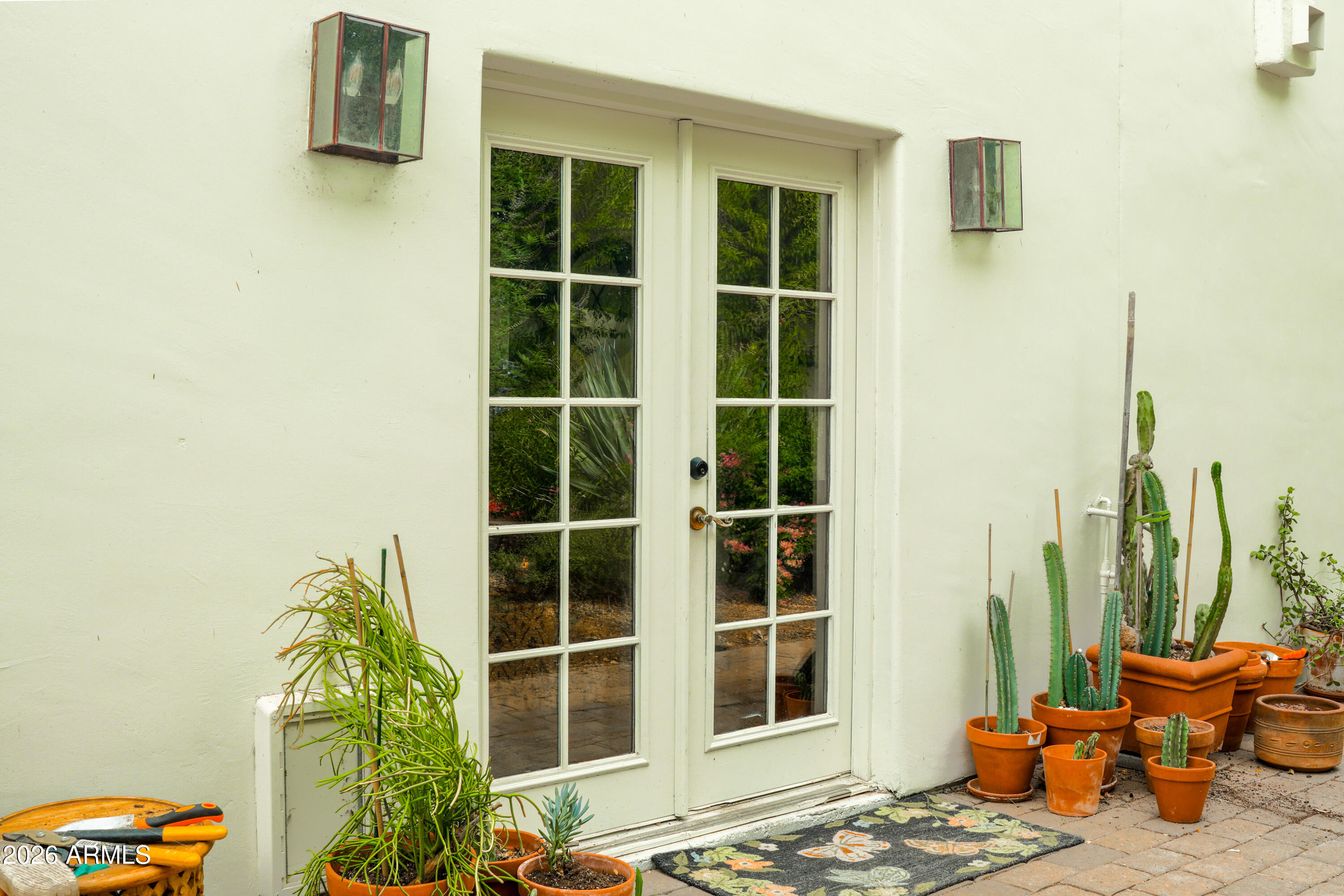 20 E BETHANY HOME Road