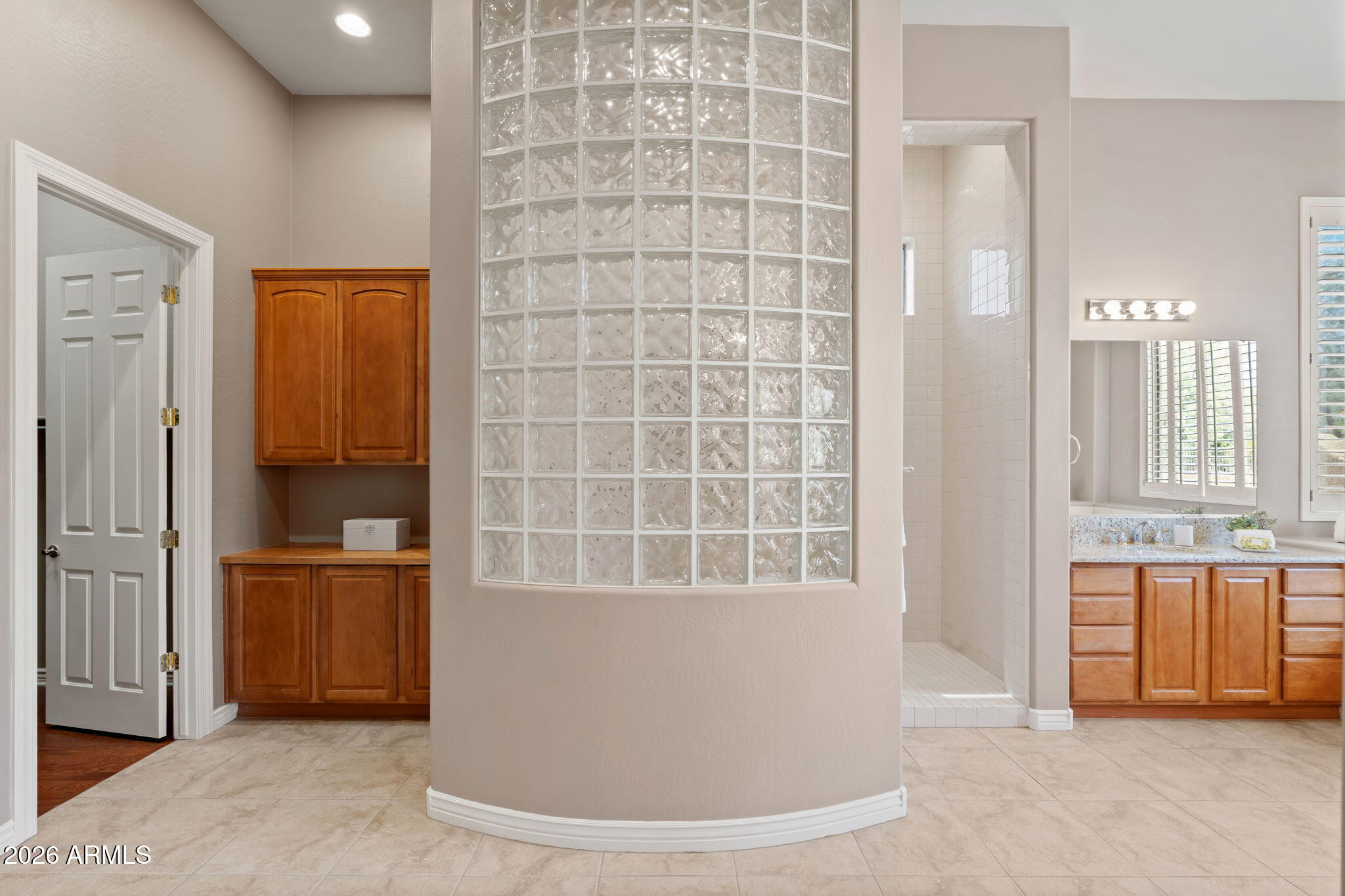 40704 N CLUB POINTE Drive