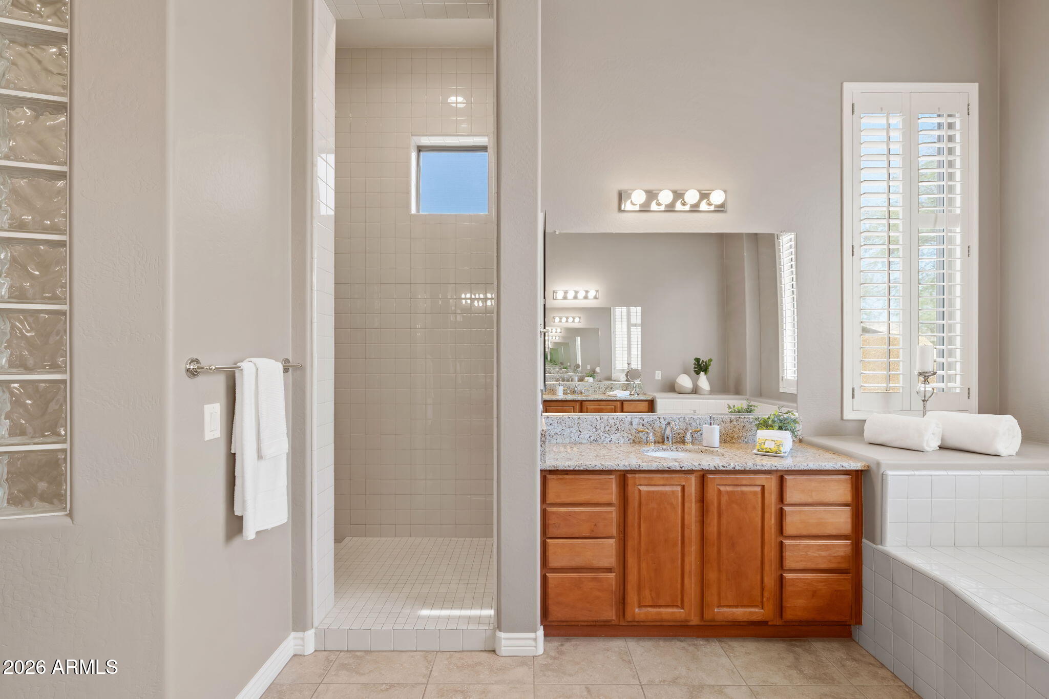 40704 N CLUB POINTE Drive