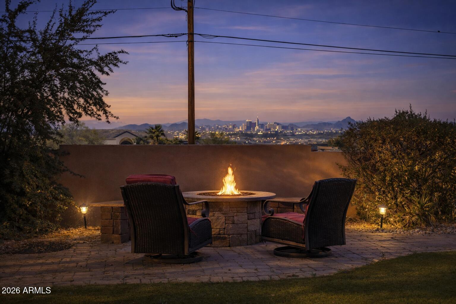 1524 W MOODY Trail