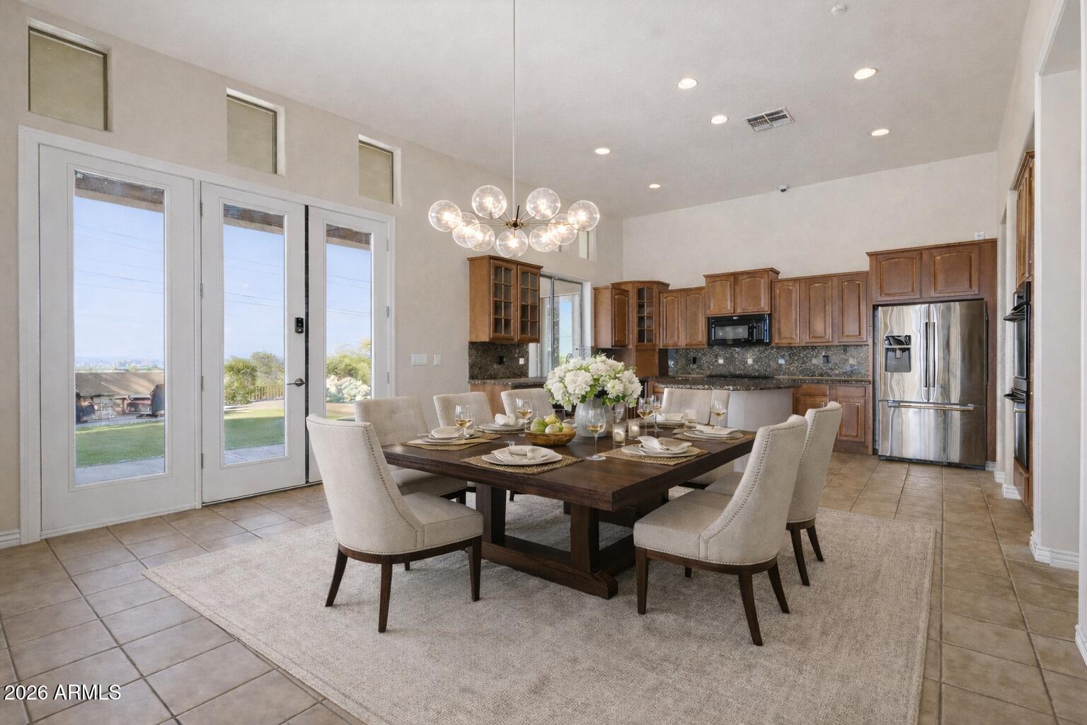 1524 W MOODY Trail