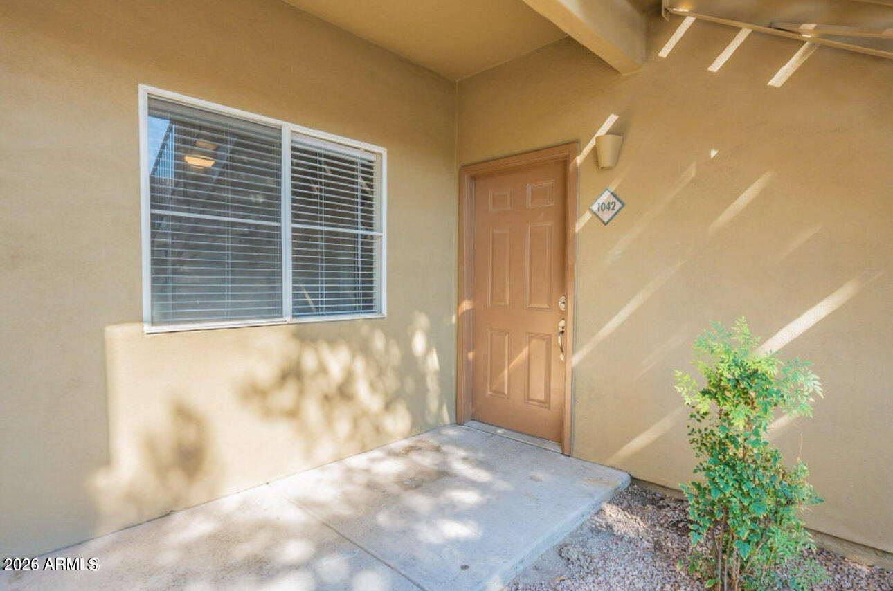 5335 E Shea Boulevard 1042