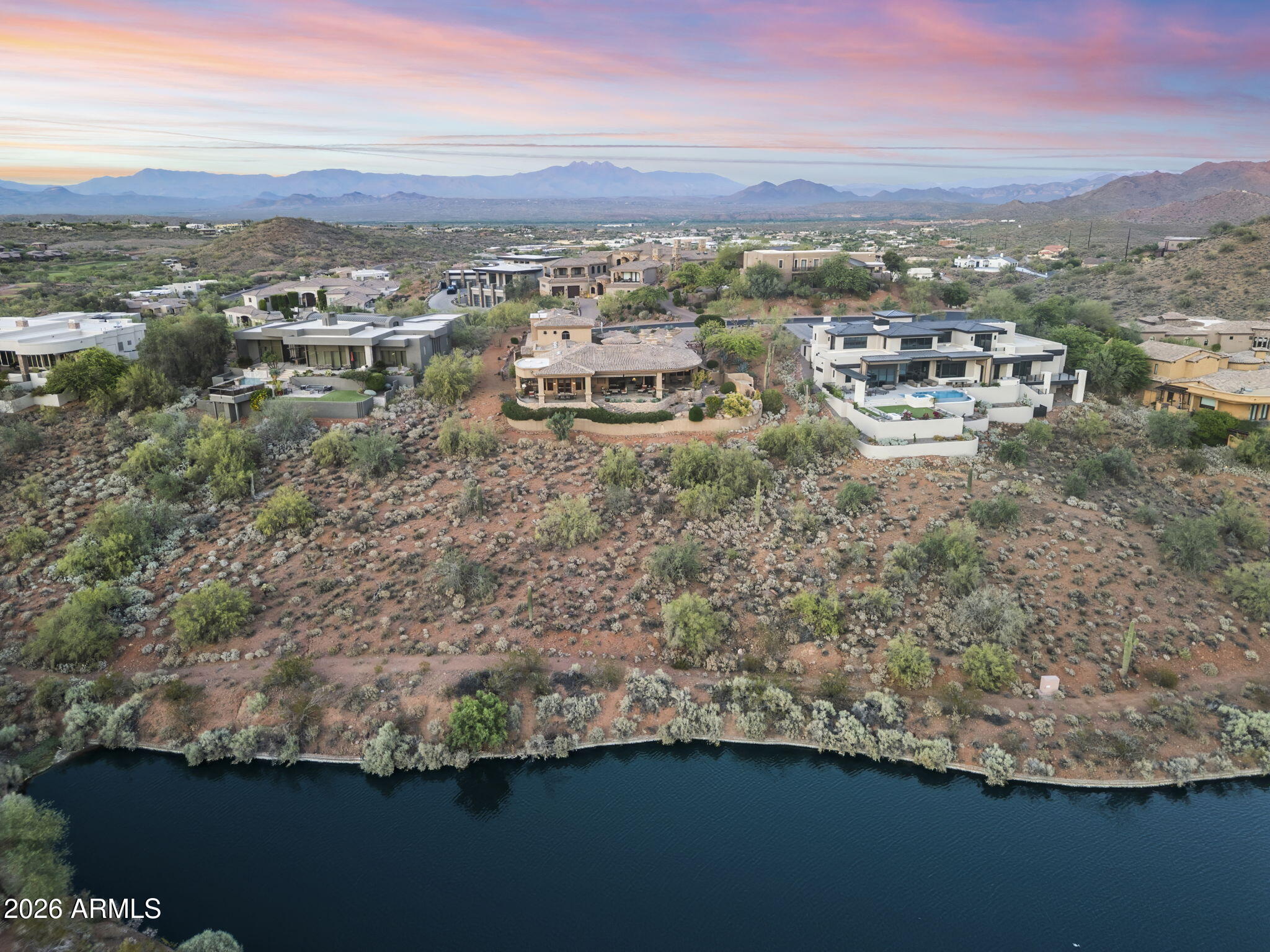 9132 N HORIZON Trail