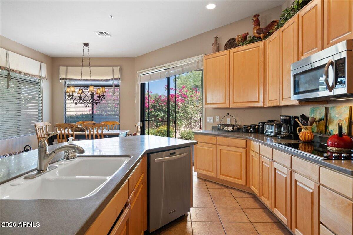 8195 E SIERRA PINTA Drive