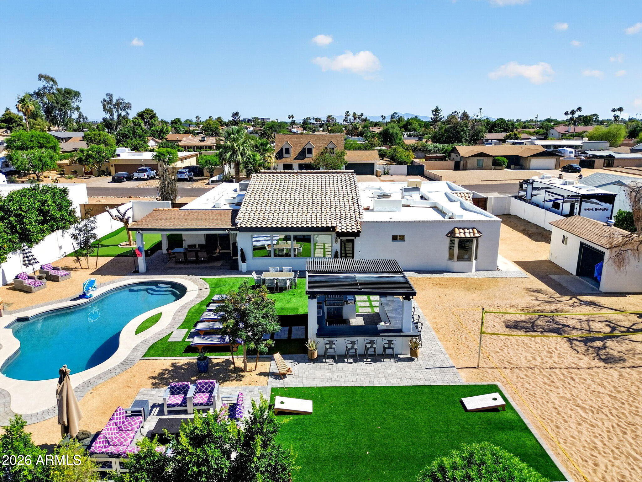 7222 W JOHN CABOT Road
