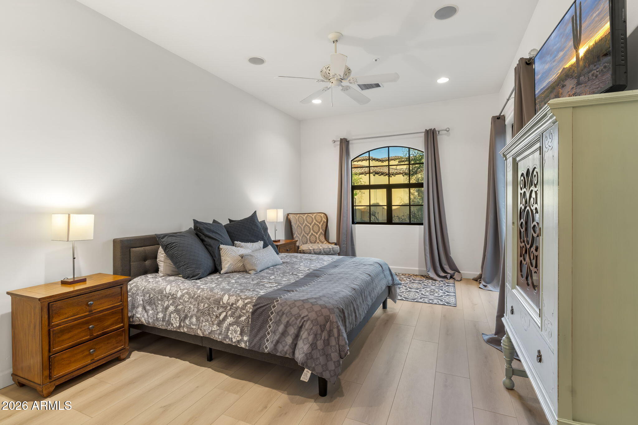 9820 E THOMPSON PEAK Parkway 602