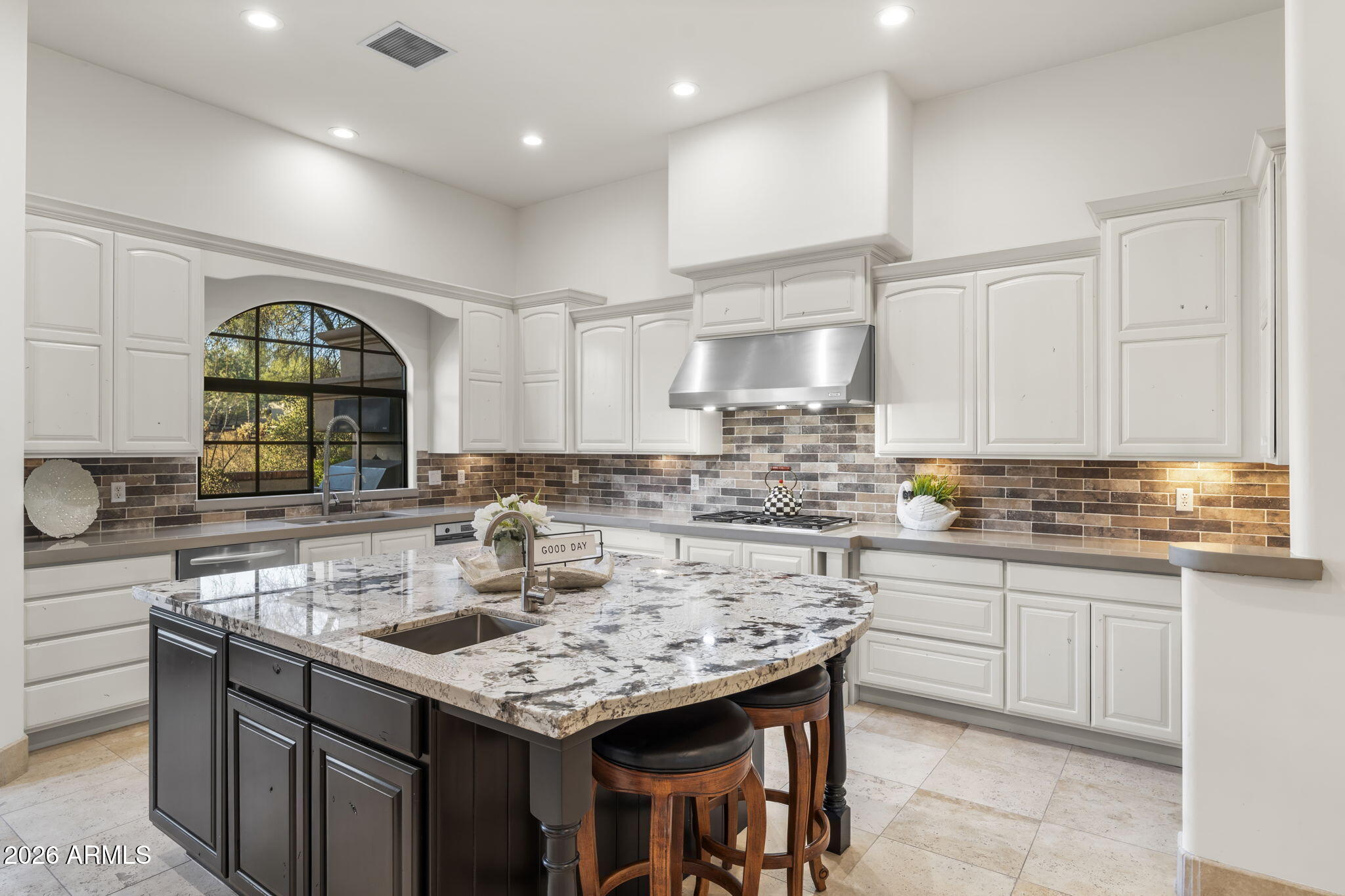 9820 E THOMPSON PEAK Parkway 602