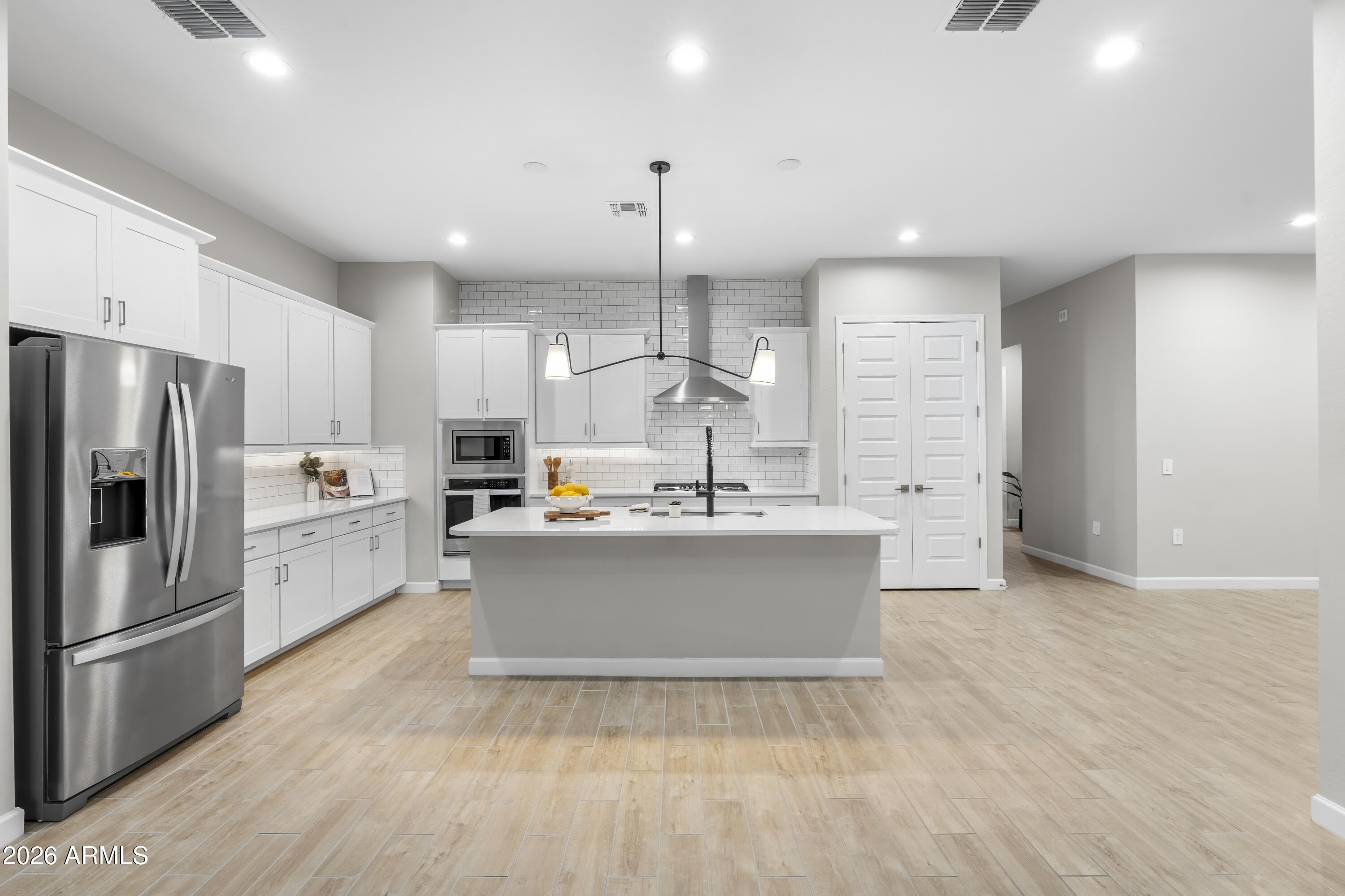 5131 E VILLAGE Drive