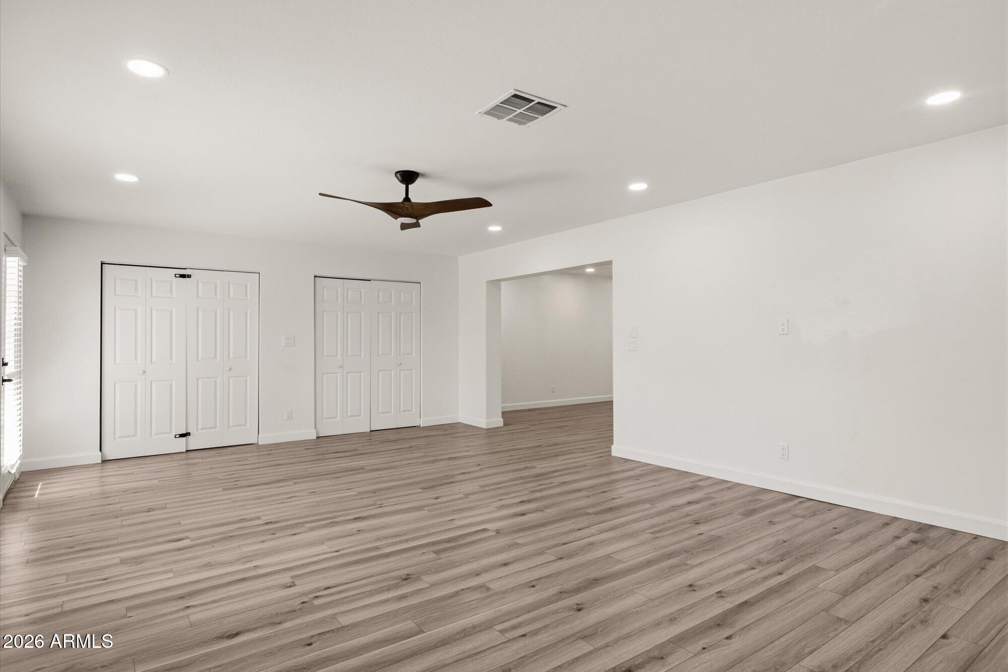 2219 N 74th Place