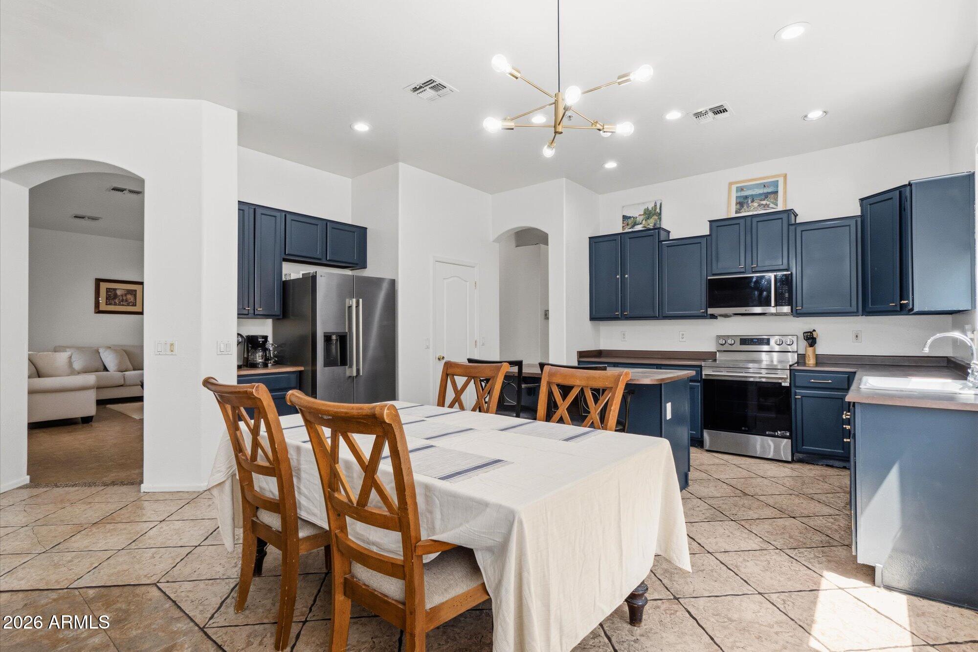 3583 E WILDHORSE Drive