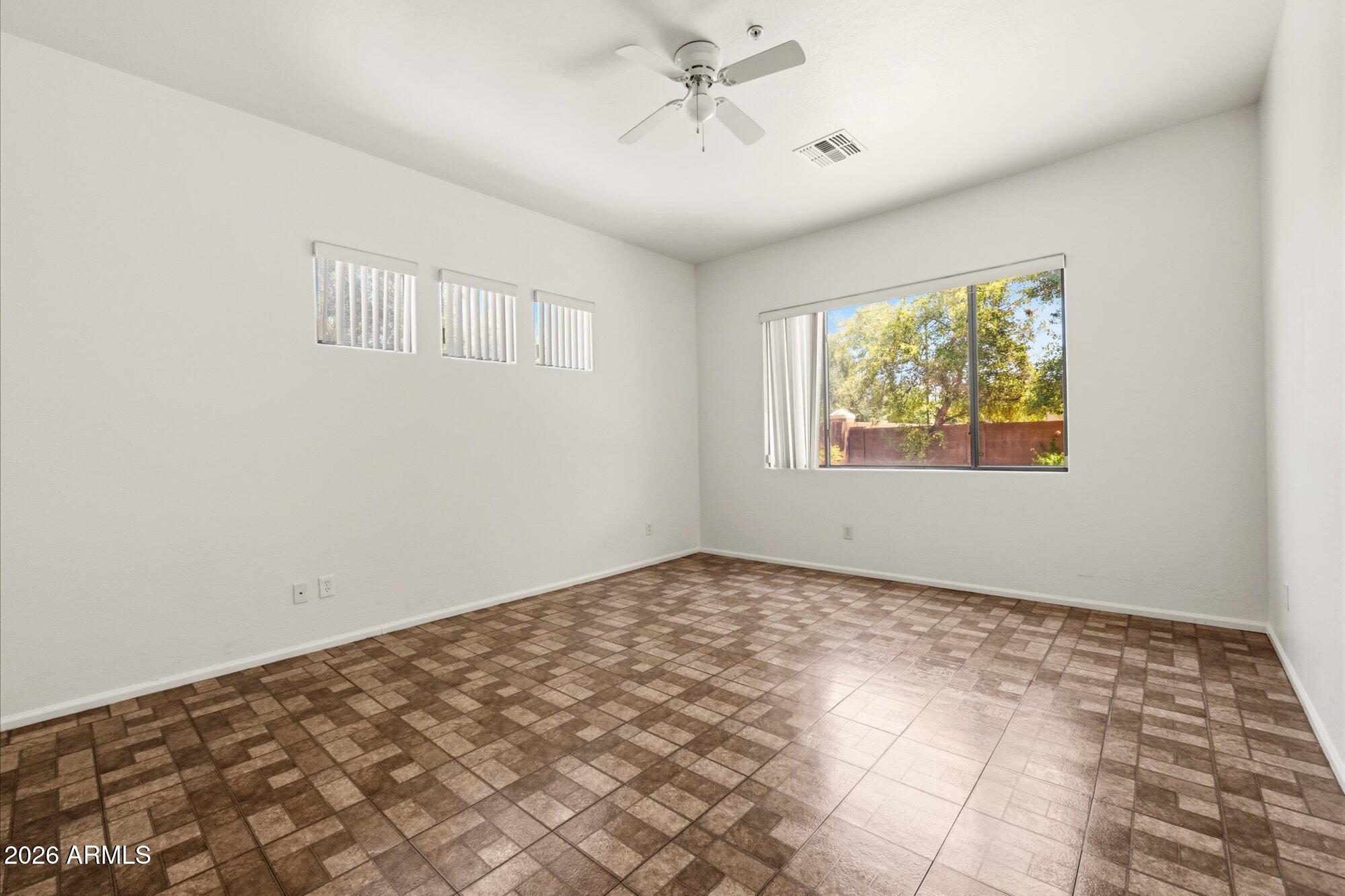 6229 S Moccasin Trail