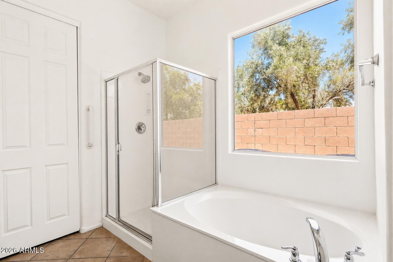 6229 S Moccasin Trail