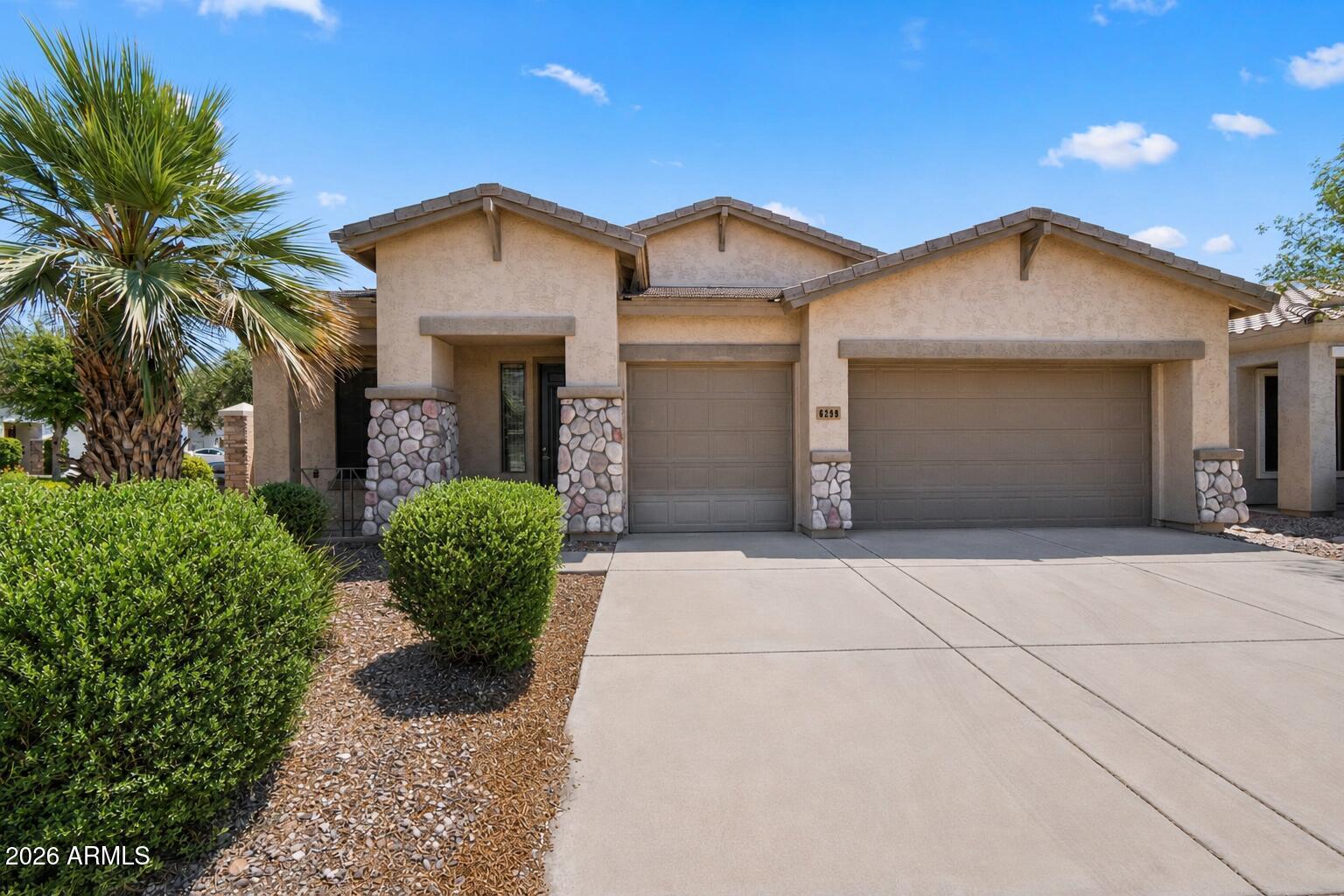6229 S Moccasin Trail