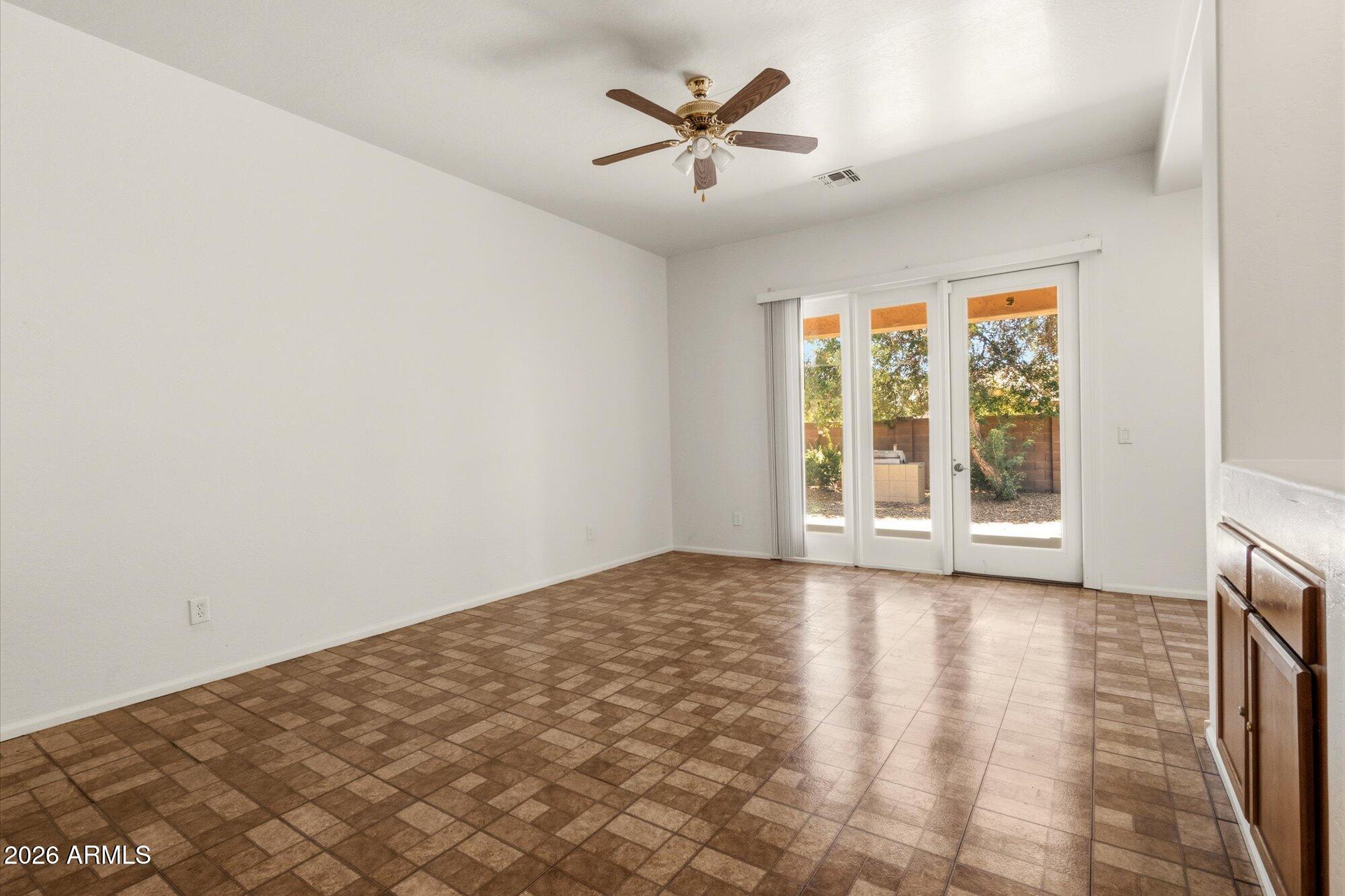 6229 S Moccasin Trail