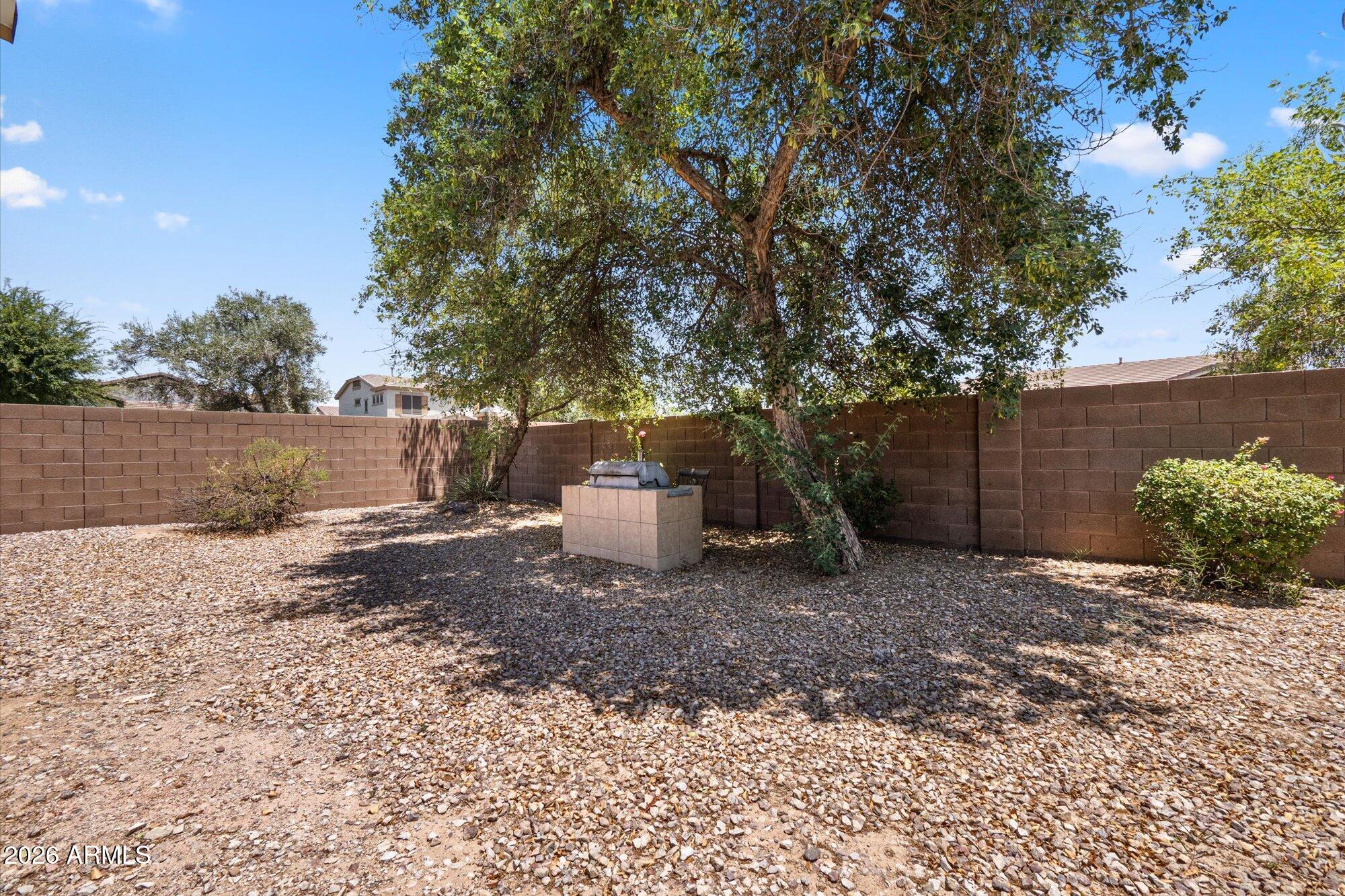 6229 S Moccasin Trail