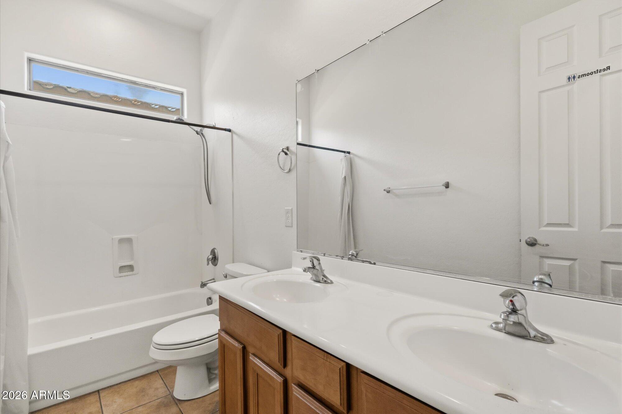 6229 S Moccasin Trail