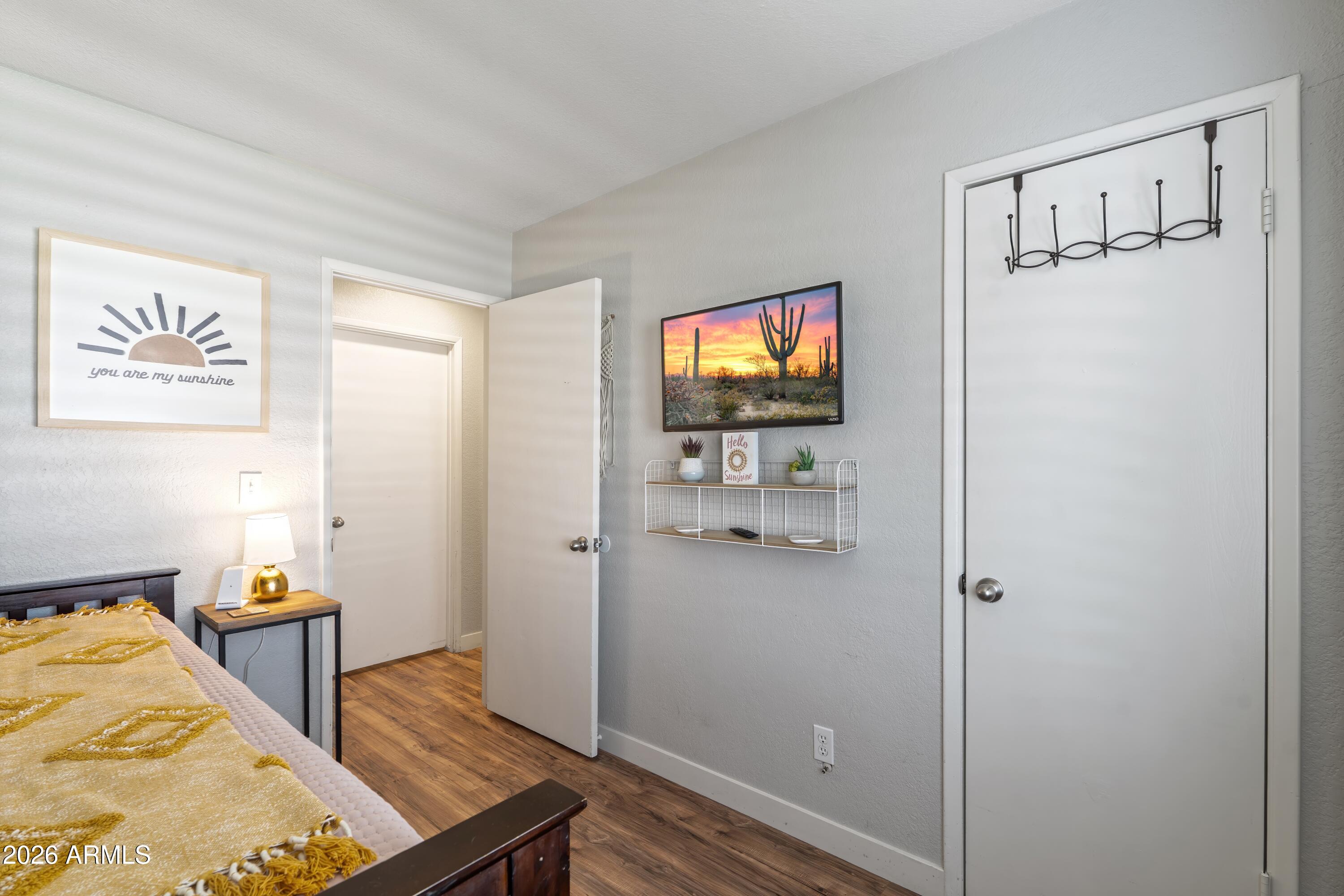 2213 W IRMA Lane