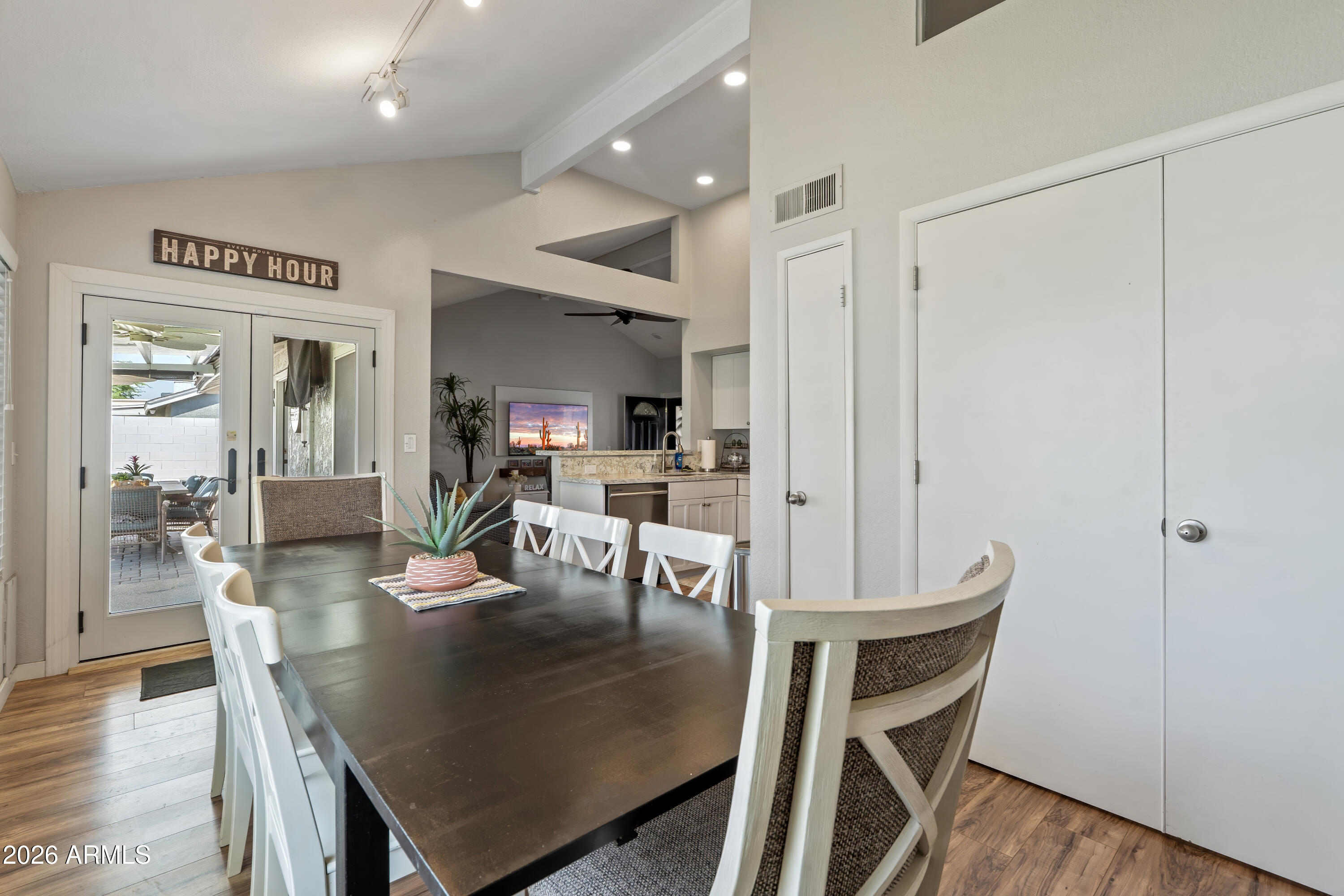 2213 W IRMA Lane