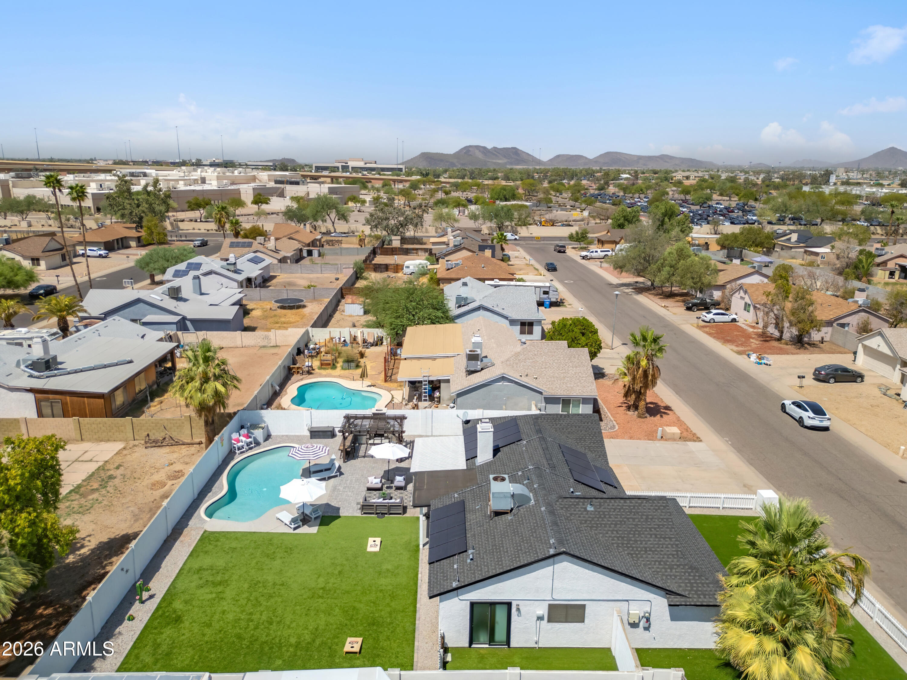 2213 W IRMA Lane