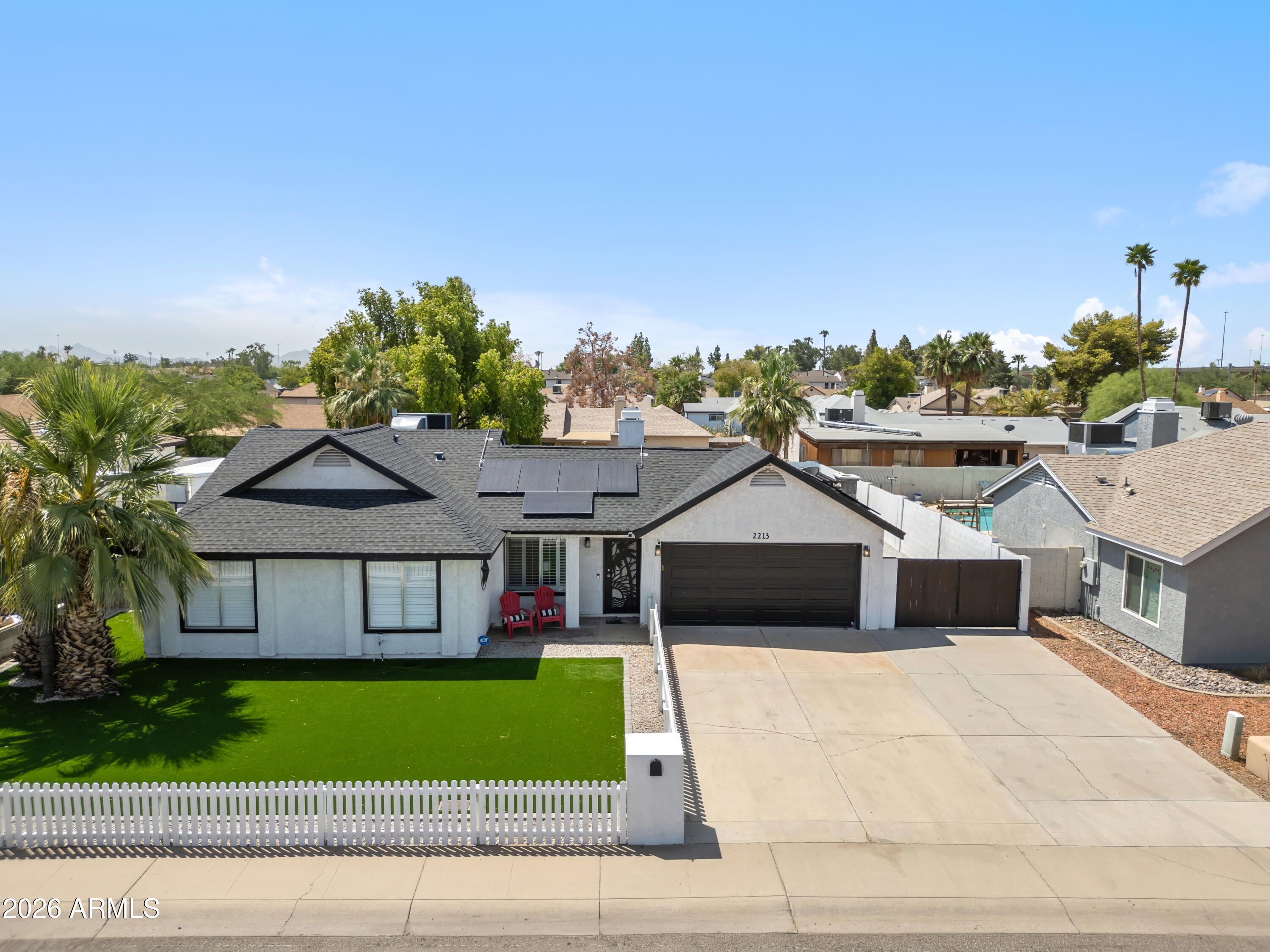 2213 W IRMA Lane