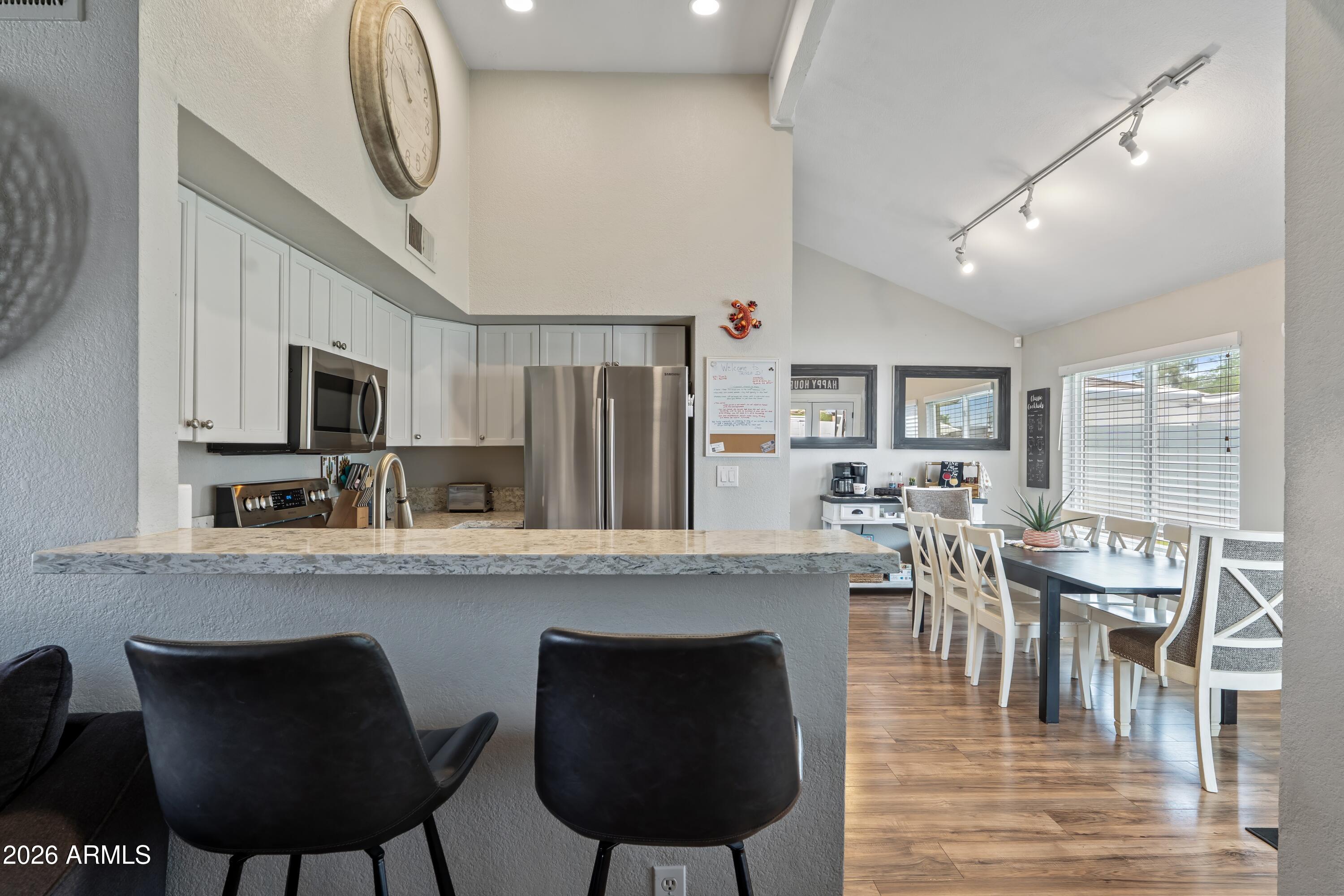 2213 W IRMA Lane