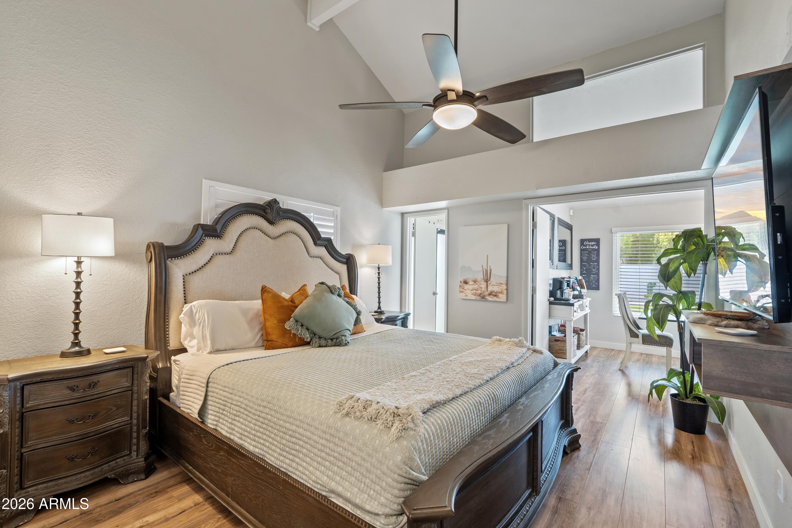 2213 W IRMA Lane