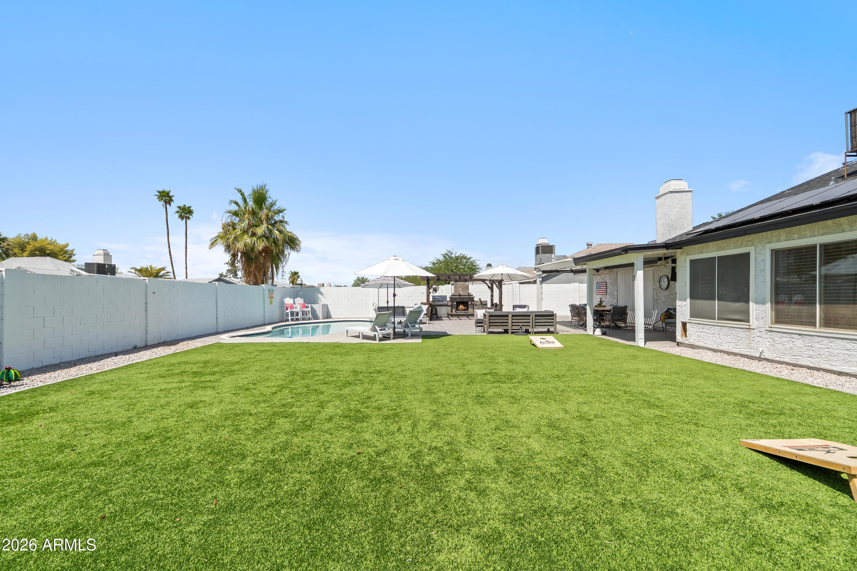 2213 W IRMA Lane
