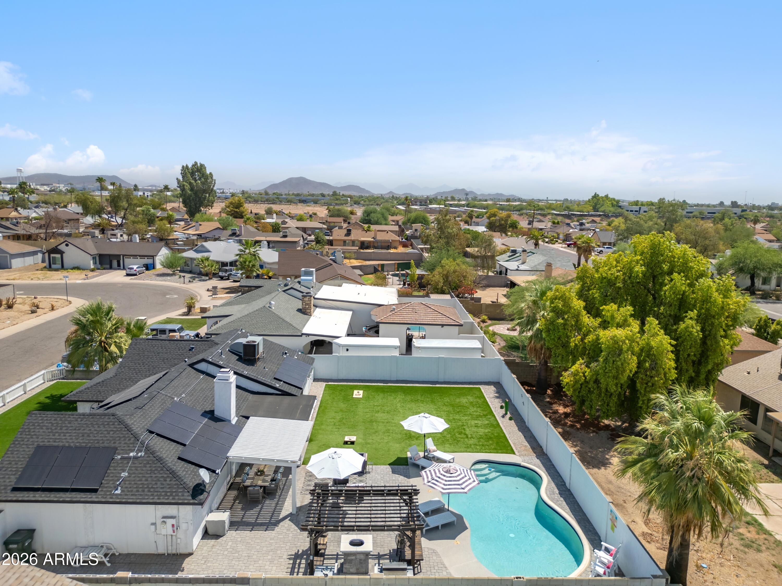 2213 W IRMA Lane