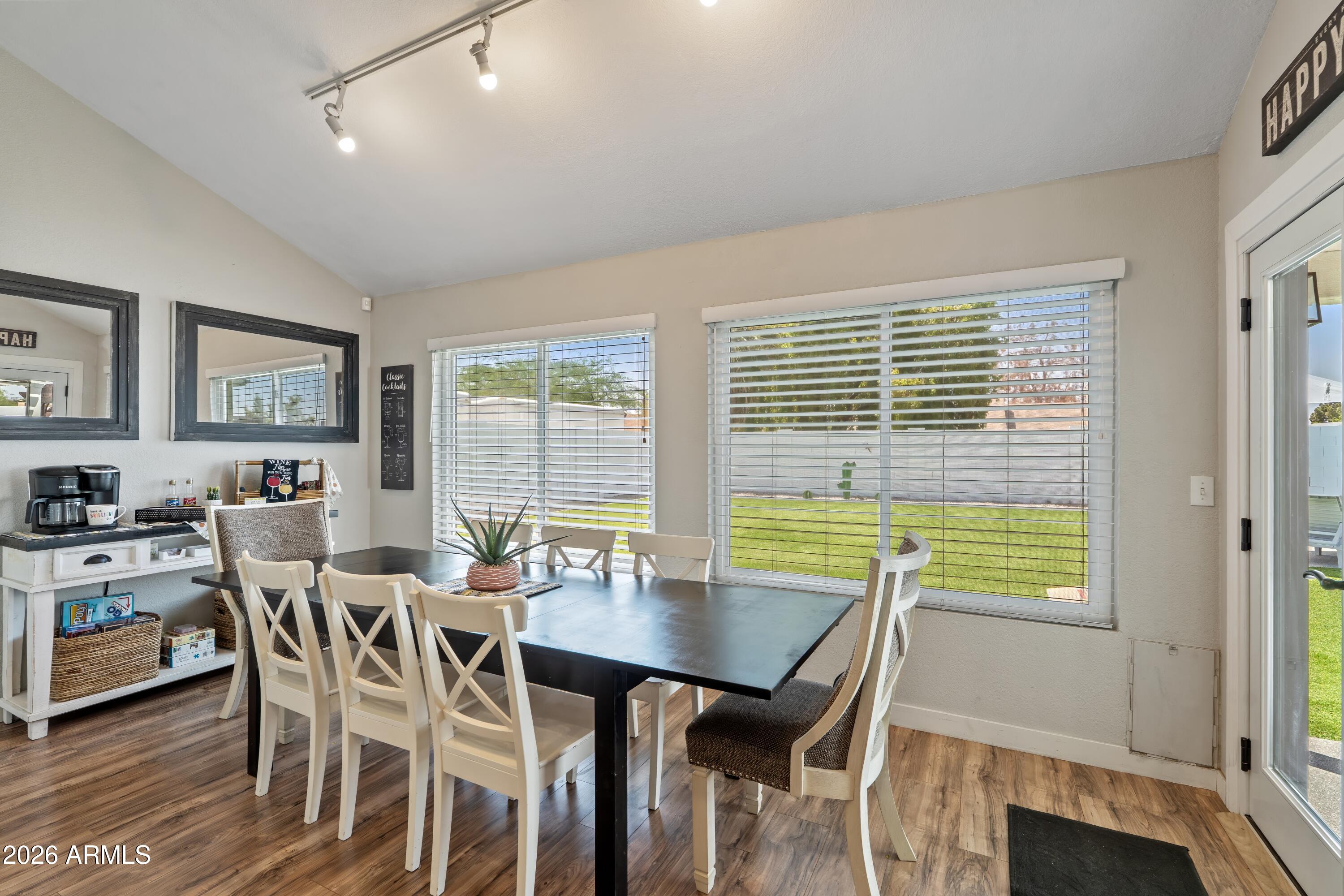 2213 W IRMA Lane
