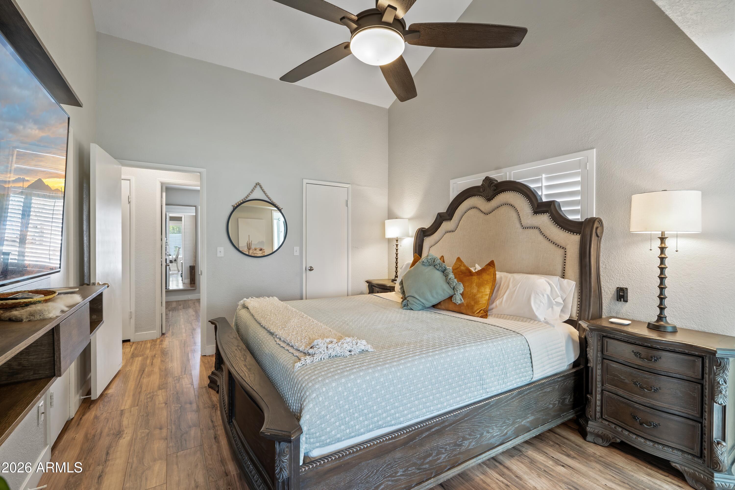 2213 W IRMA Lane