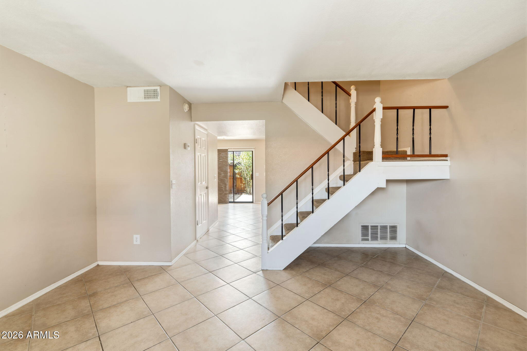 4901 E KELTON Lane 1003