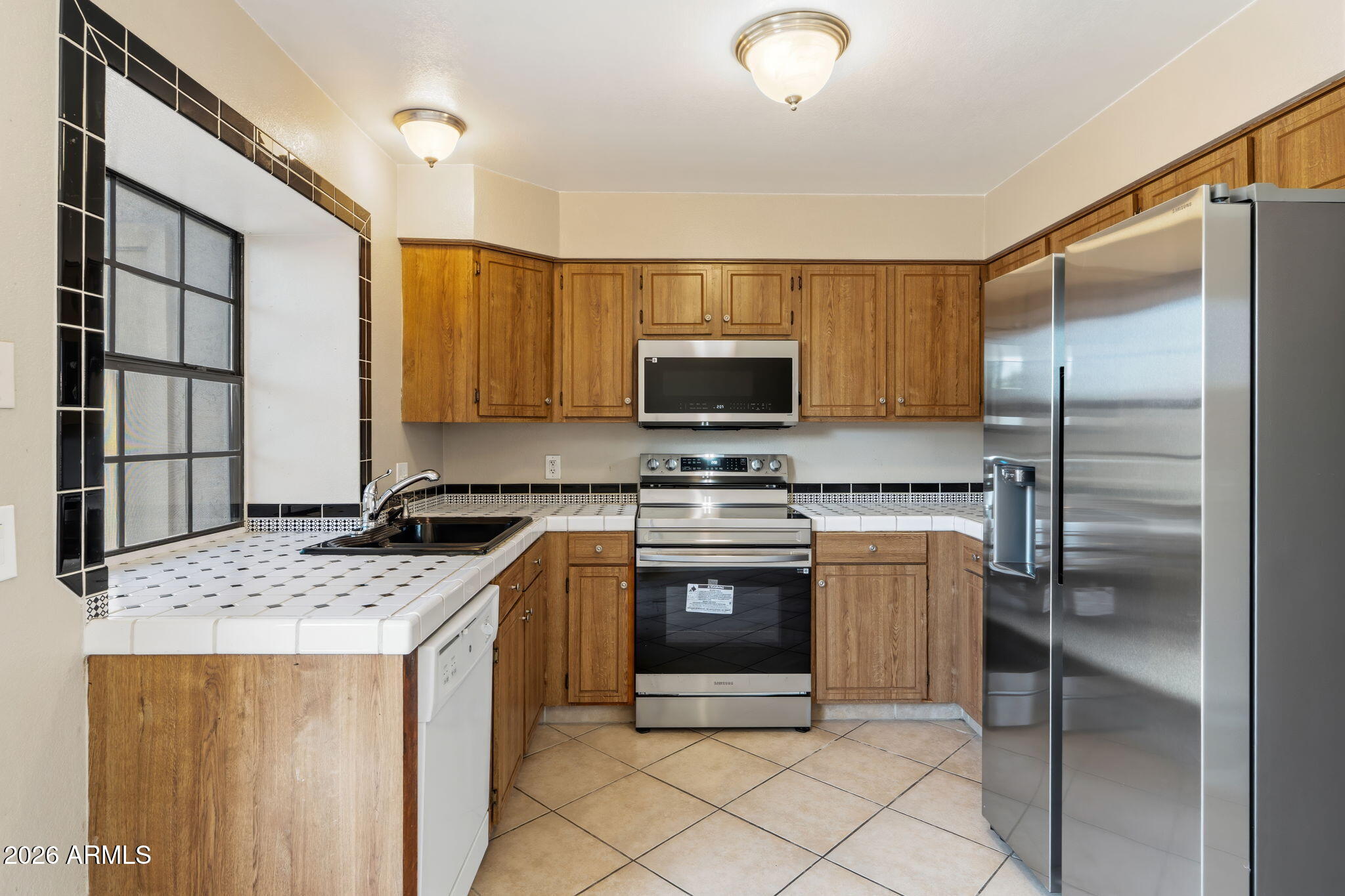 4901 E KELTON Lane 1003