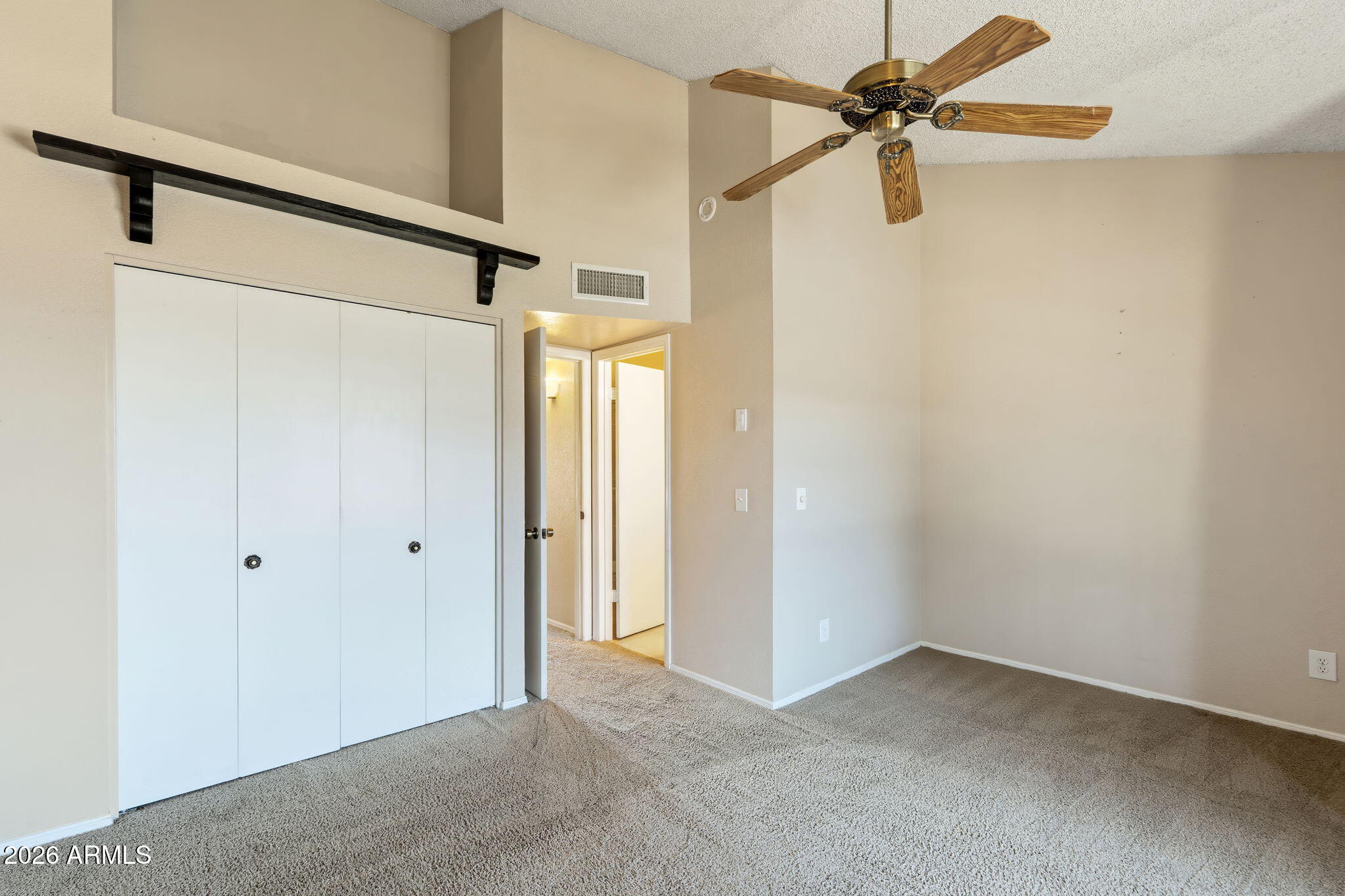 4901 E KELTON Lane 1003