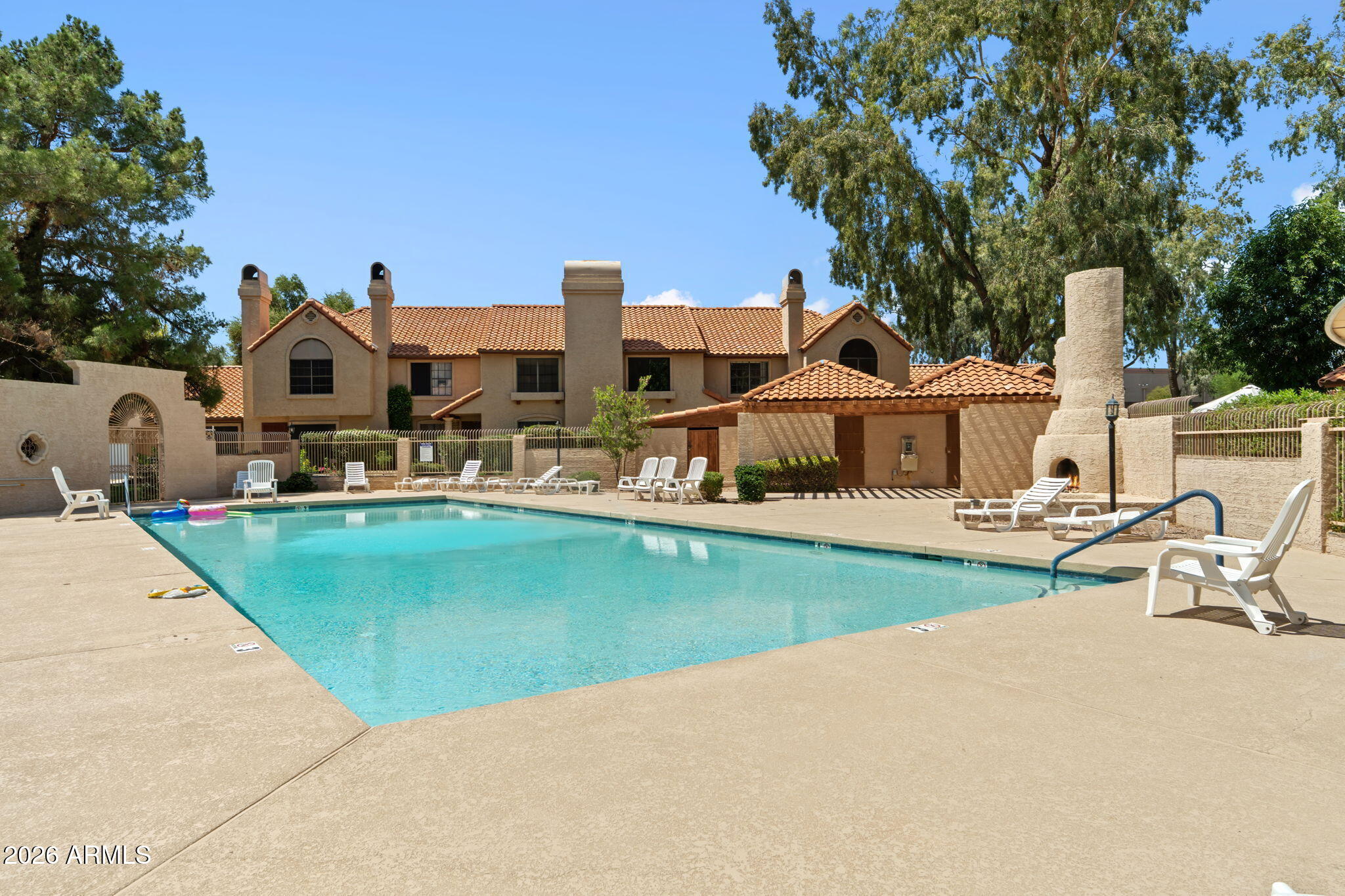 4901 E KELTON Lane 1003