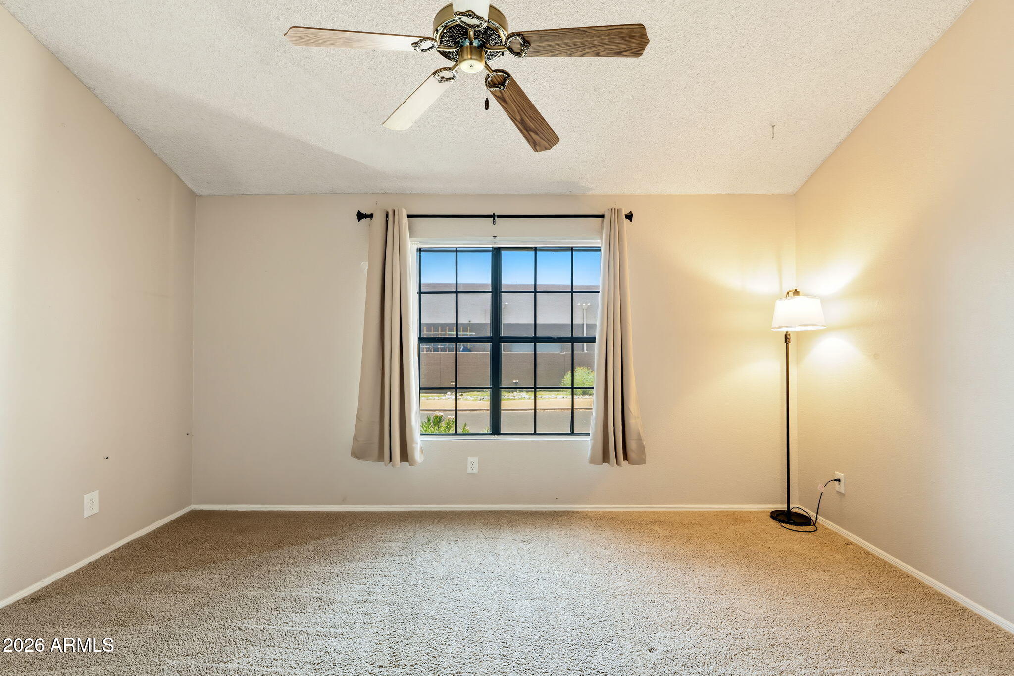 4901 E KELTON Lane 1003