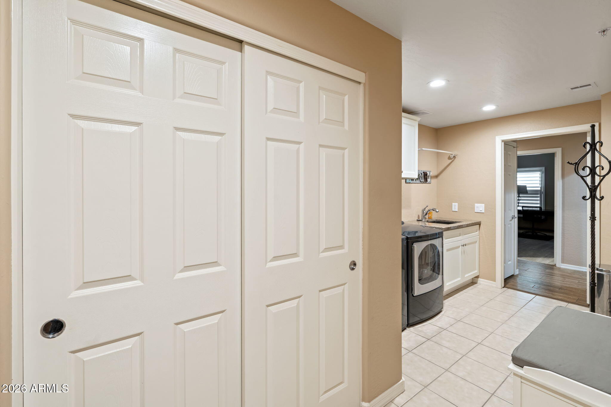 20121 N 76TH Street 1047