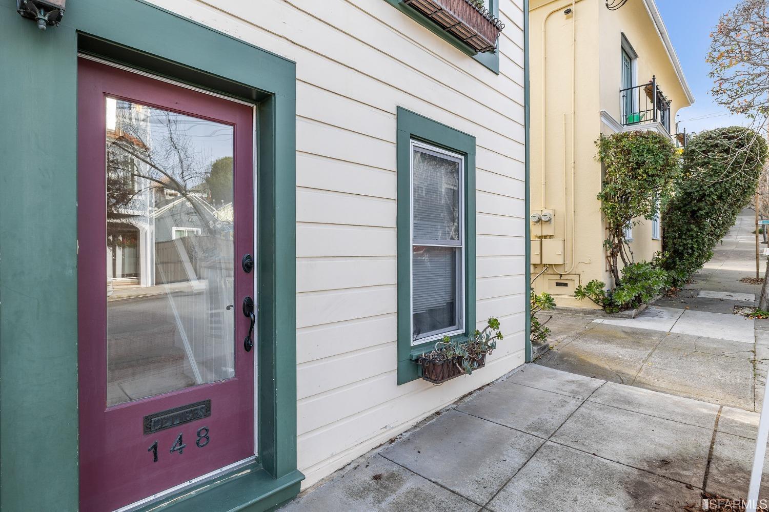 148 Ellert Street