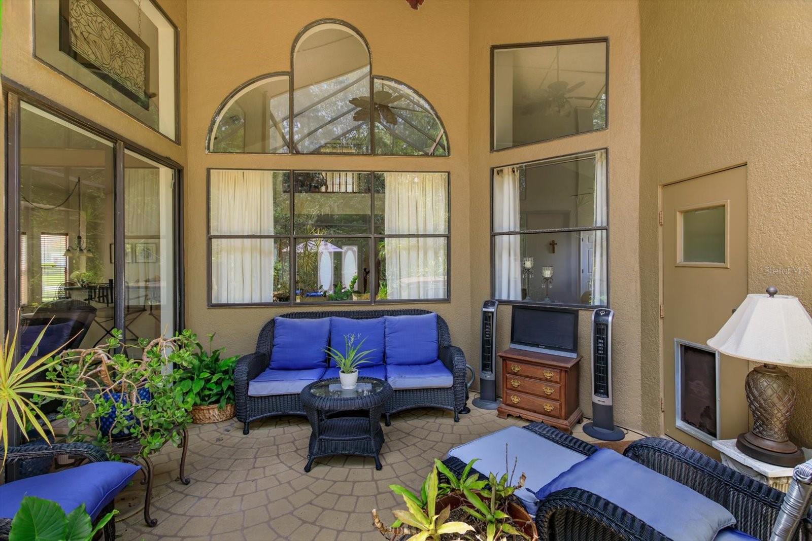 3920 RUNNING WATER DR