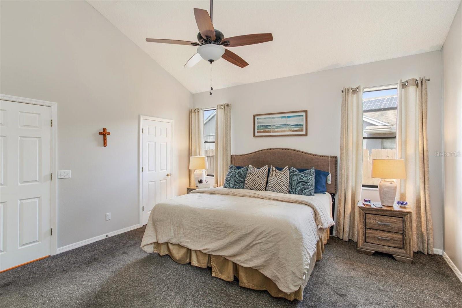 3920 RUNNING WATER DR