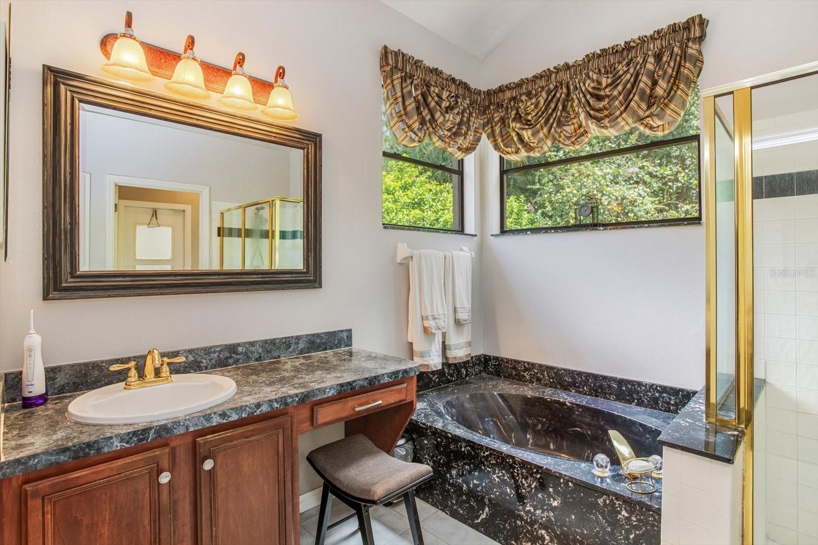 3920 RUNNING WATER DR