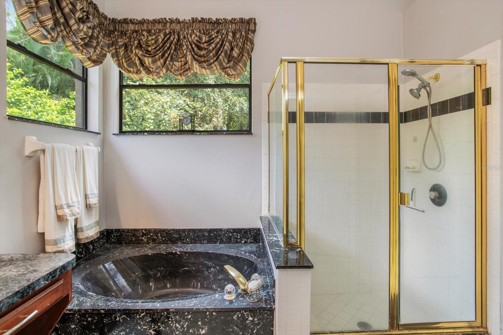 3920 RUNNING WATER DR