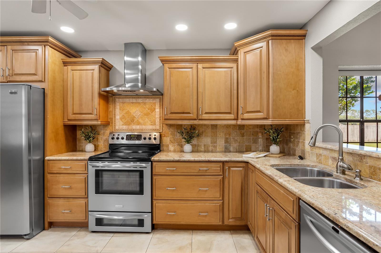 1147 MAPLE CREEK CT
