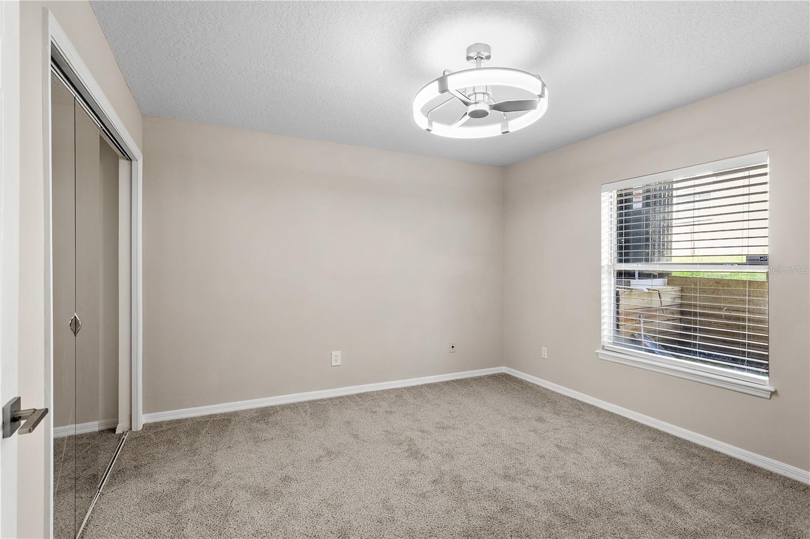 690 OAK HOLLOW WAY