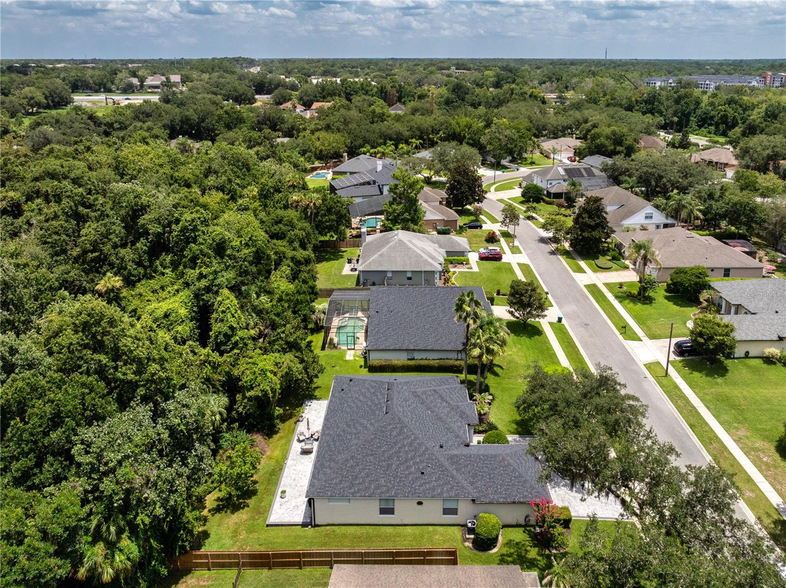 223 BLUE CREEK DR