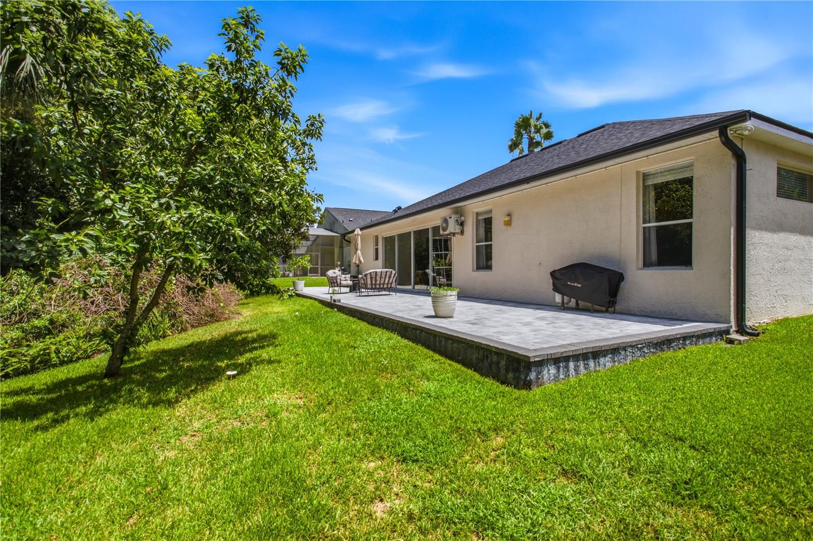 223 BLUE CREEK DR